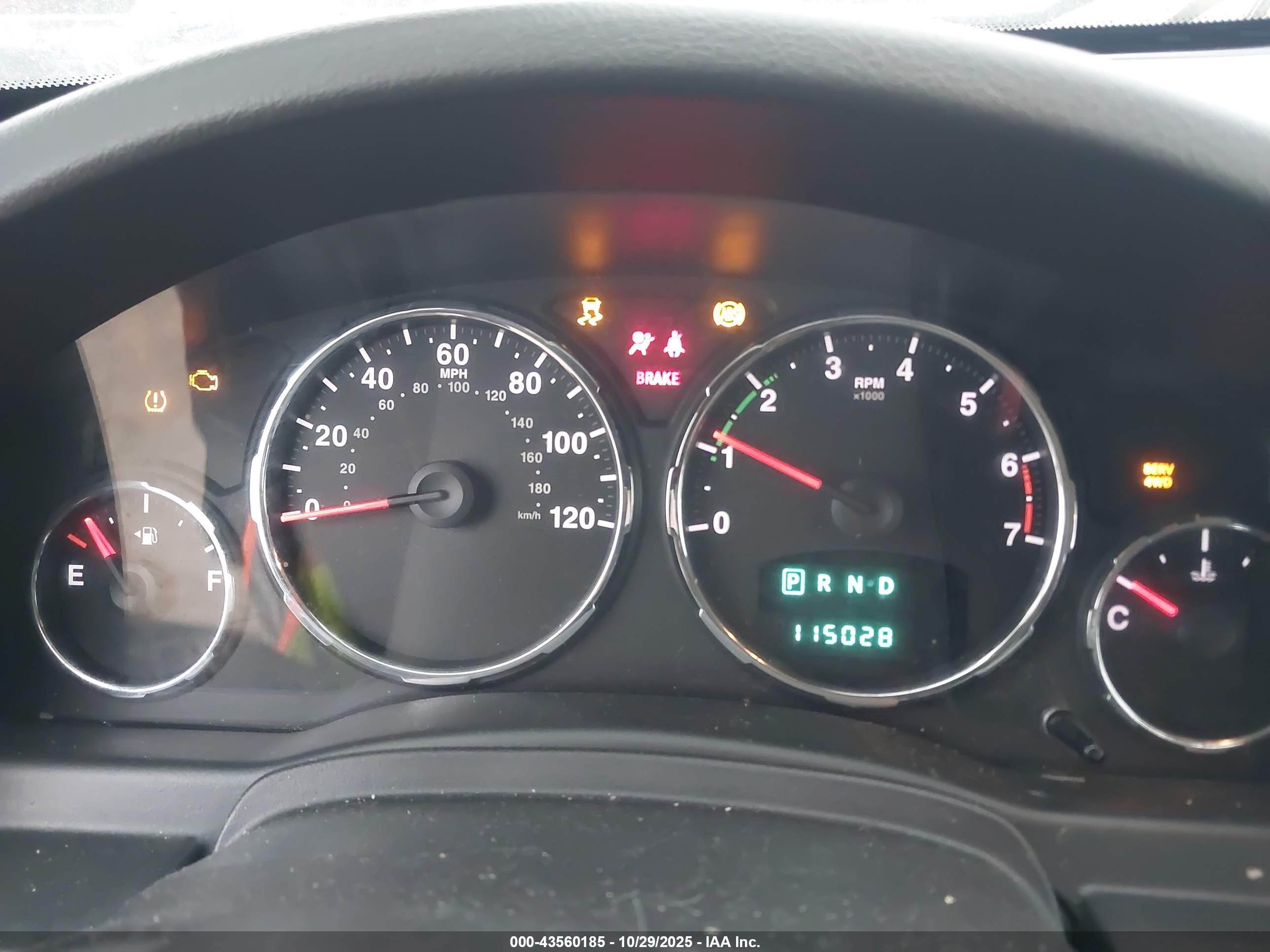 JEEP LIBERTY image 7