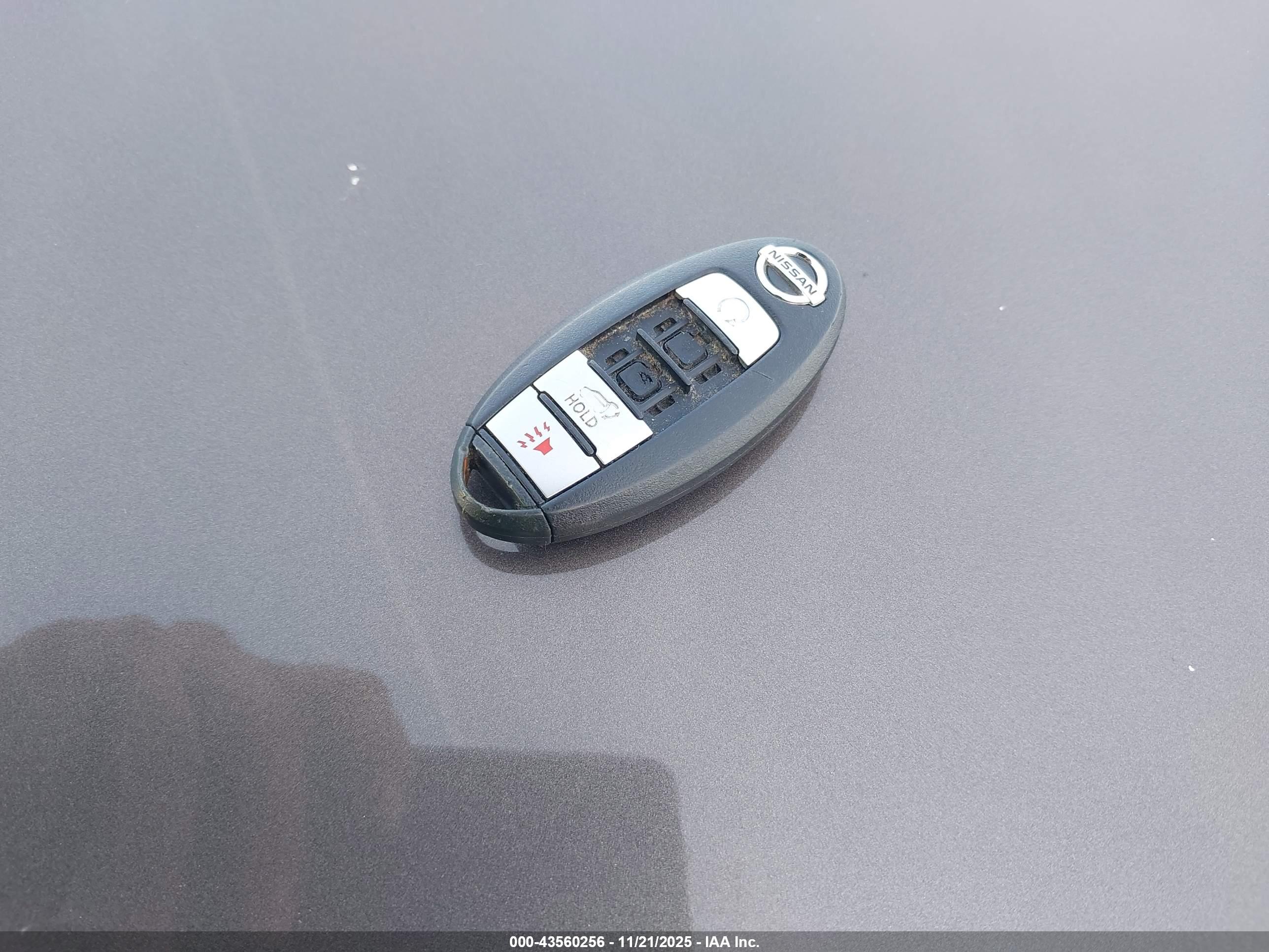 NISSAN MURANO image 11