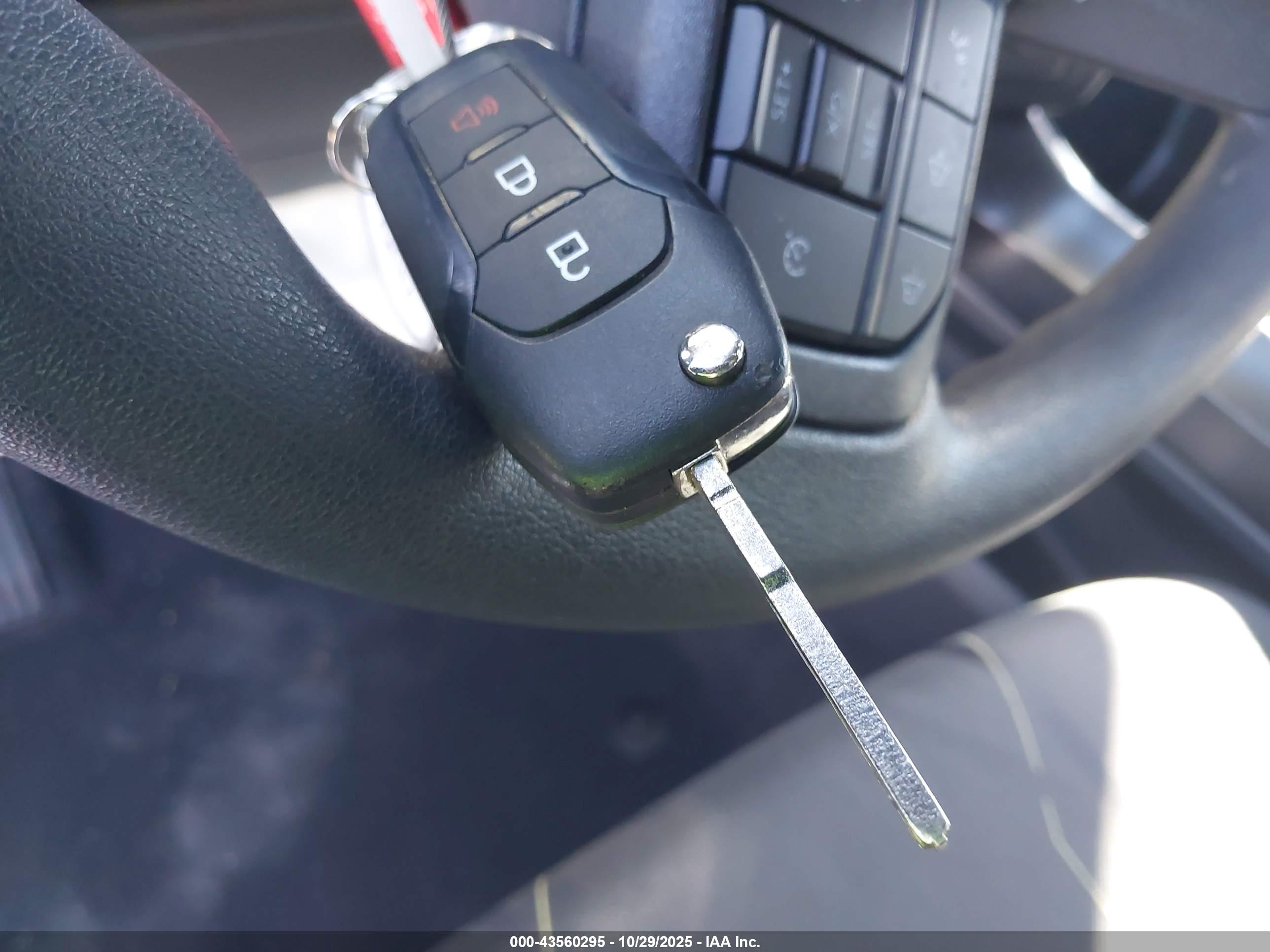 FORD F-150 image 11