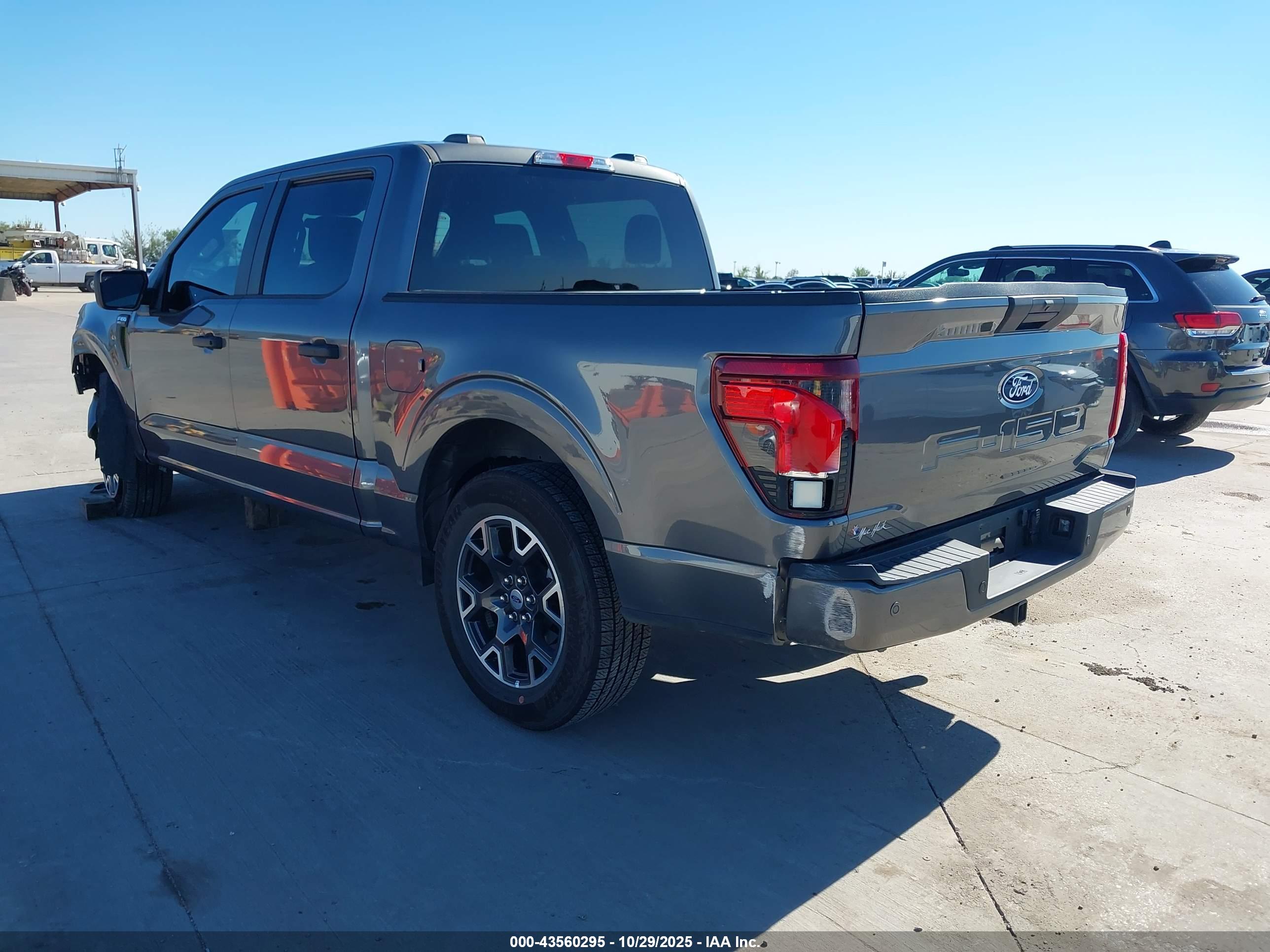 FORD F-150 image 3