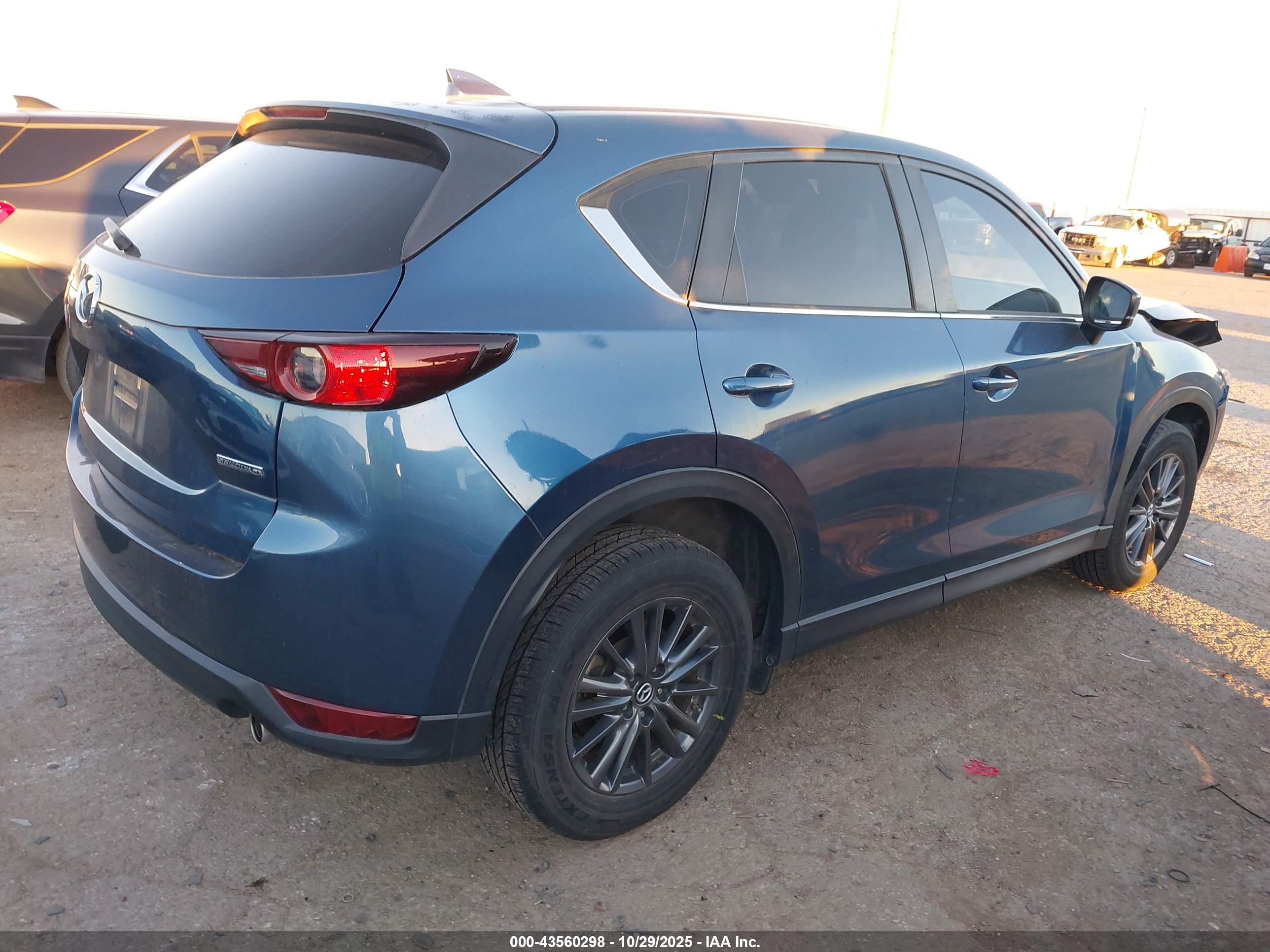MAZDA CX-5 image 4