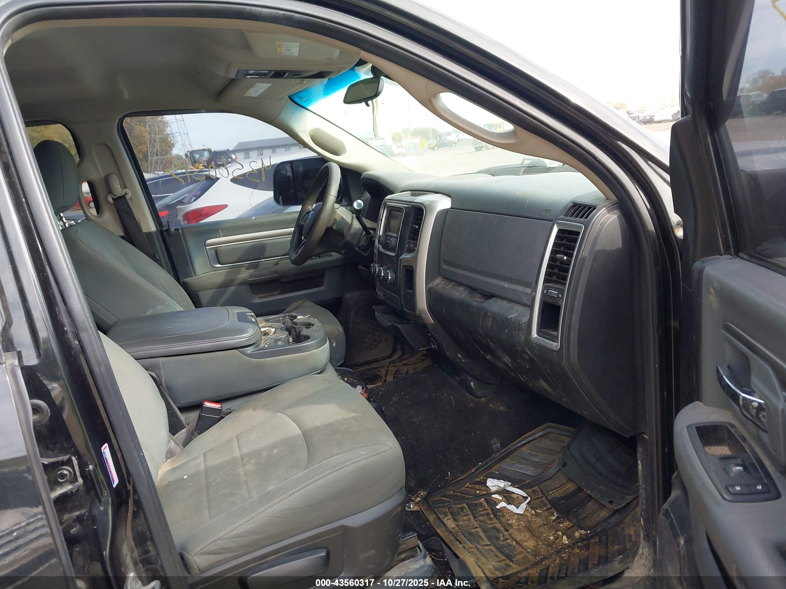 RAM 2500 image 5