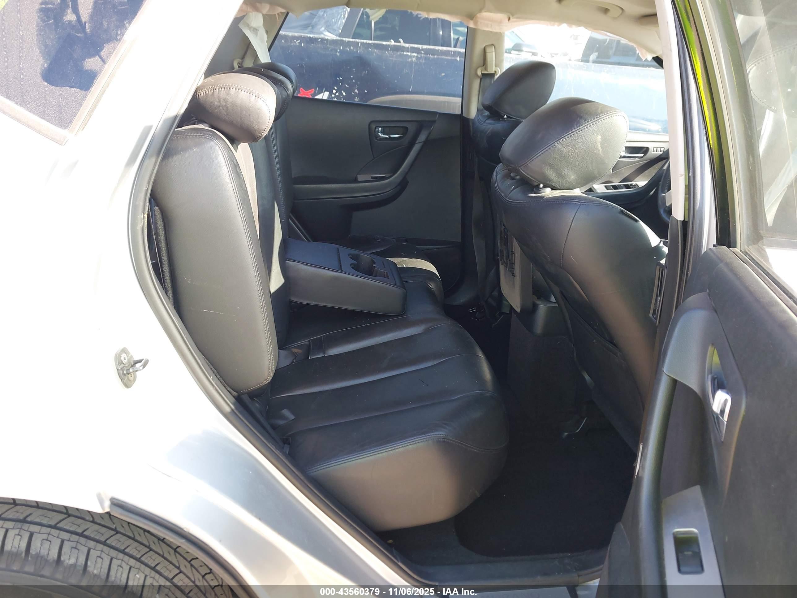 NISSAN MURANO image 8