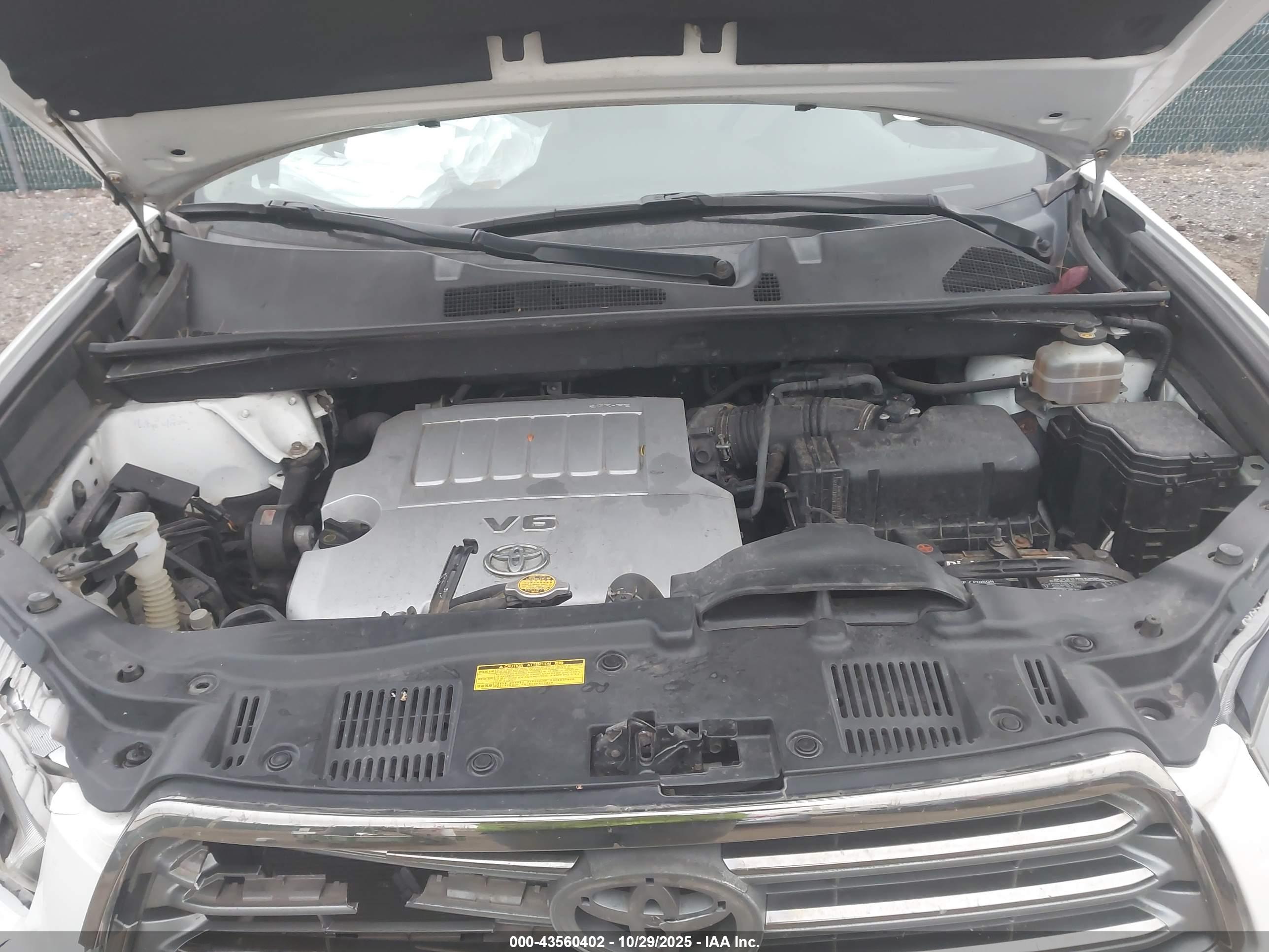 TOYOTA HIGHLANDER image 10