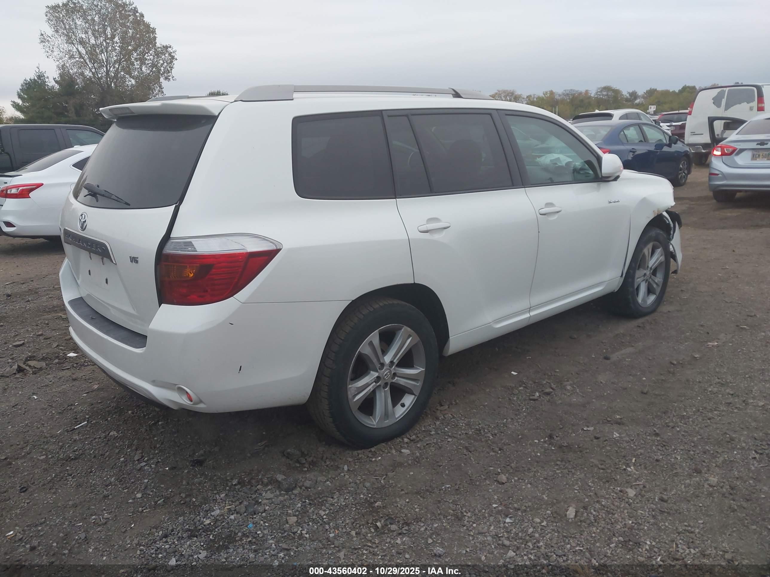 TOYOTA HIGHLANDER image 4