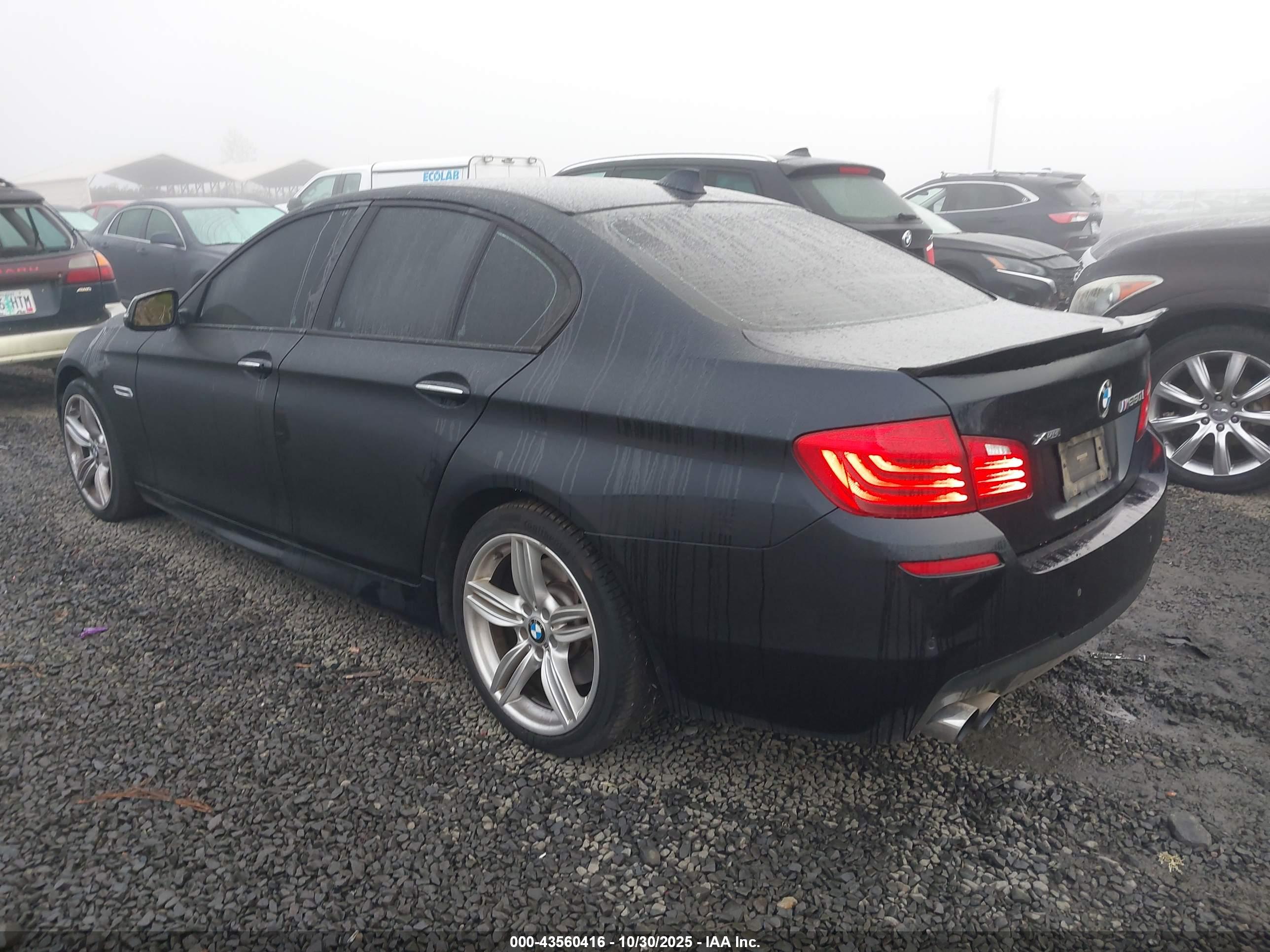 BMW 550I image 3