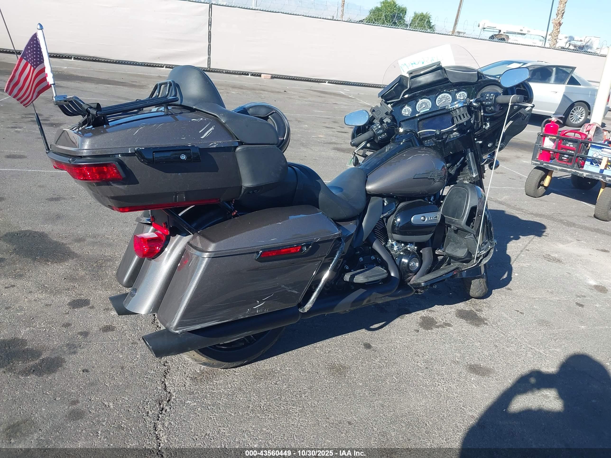 HARLEY-DAVIDSON FLHTK image 4