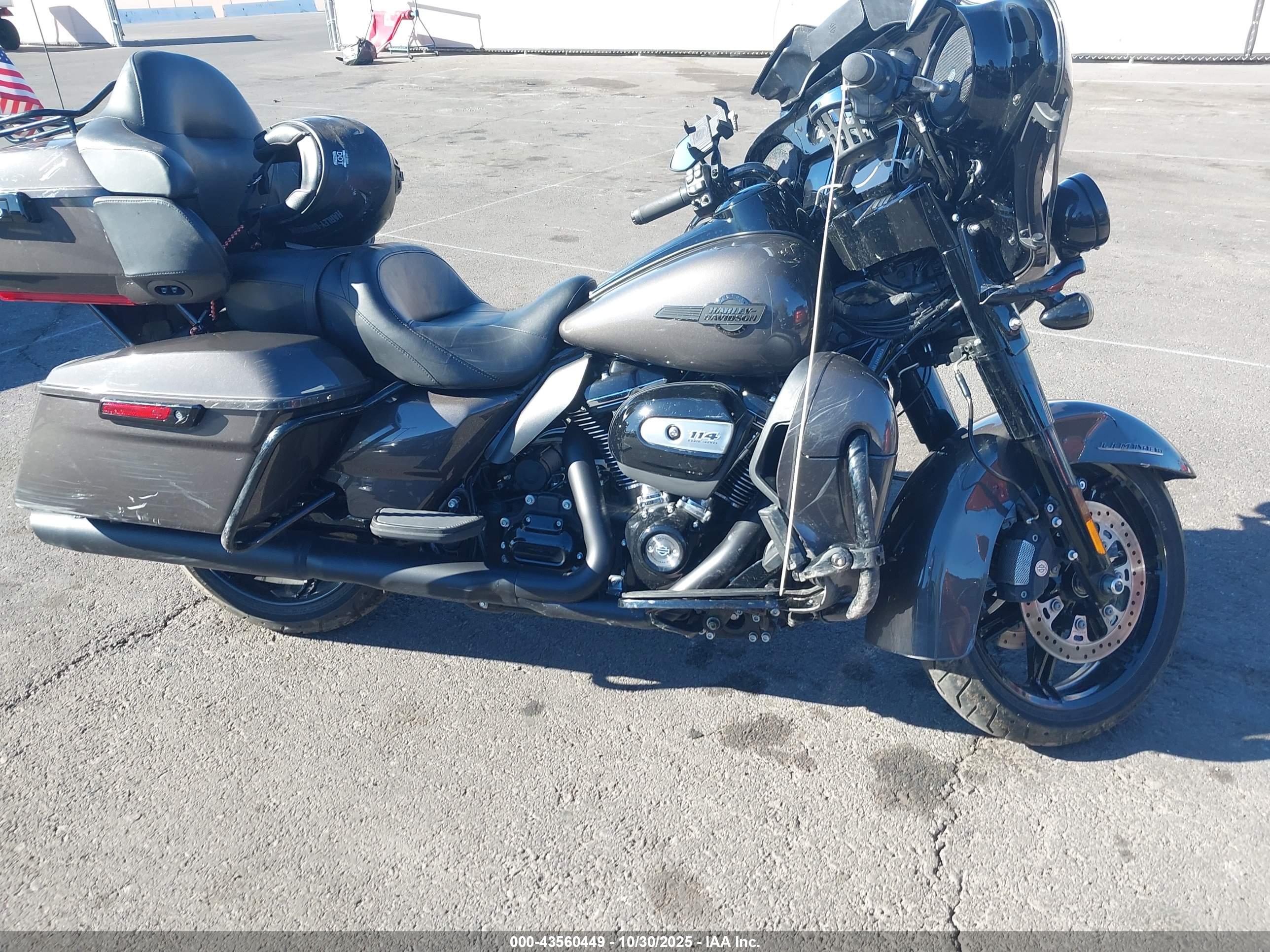 HARLEY-DAVIDSON FLHTK image 8