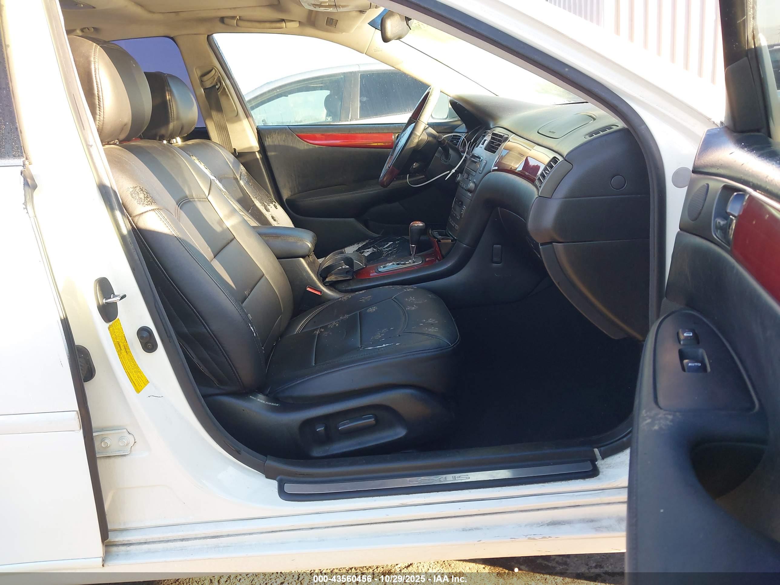 LEXUS ES image 5