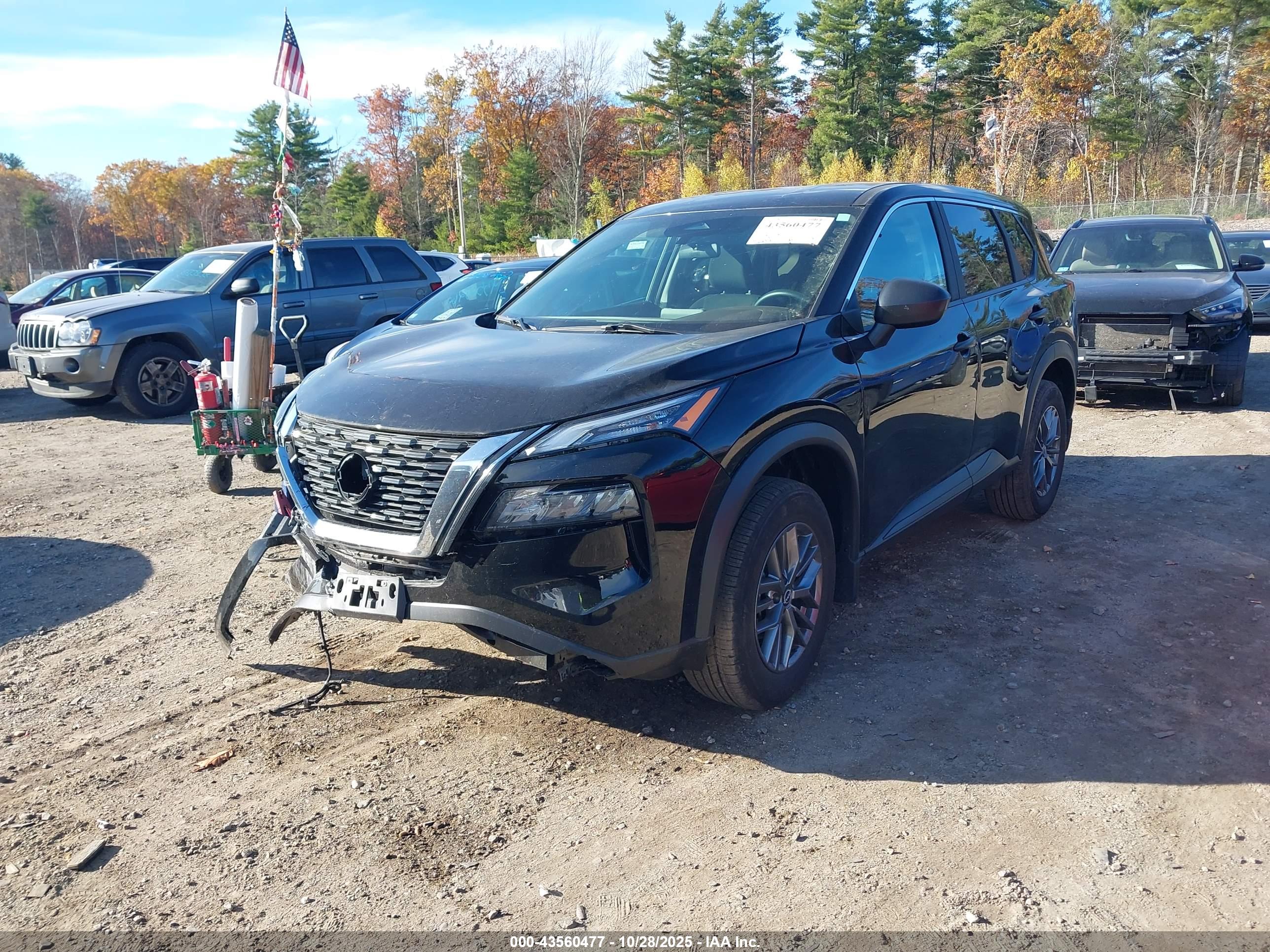 NISSAN ROGUE image 2