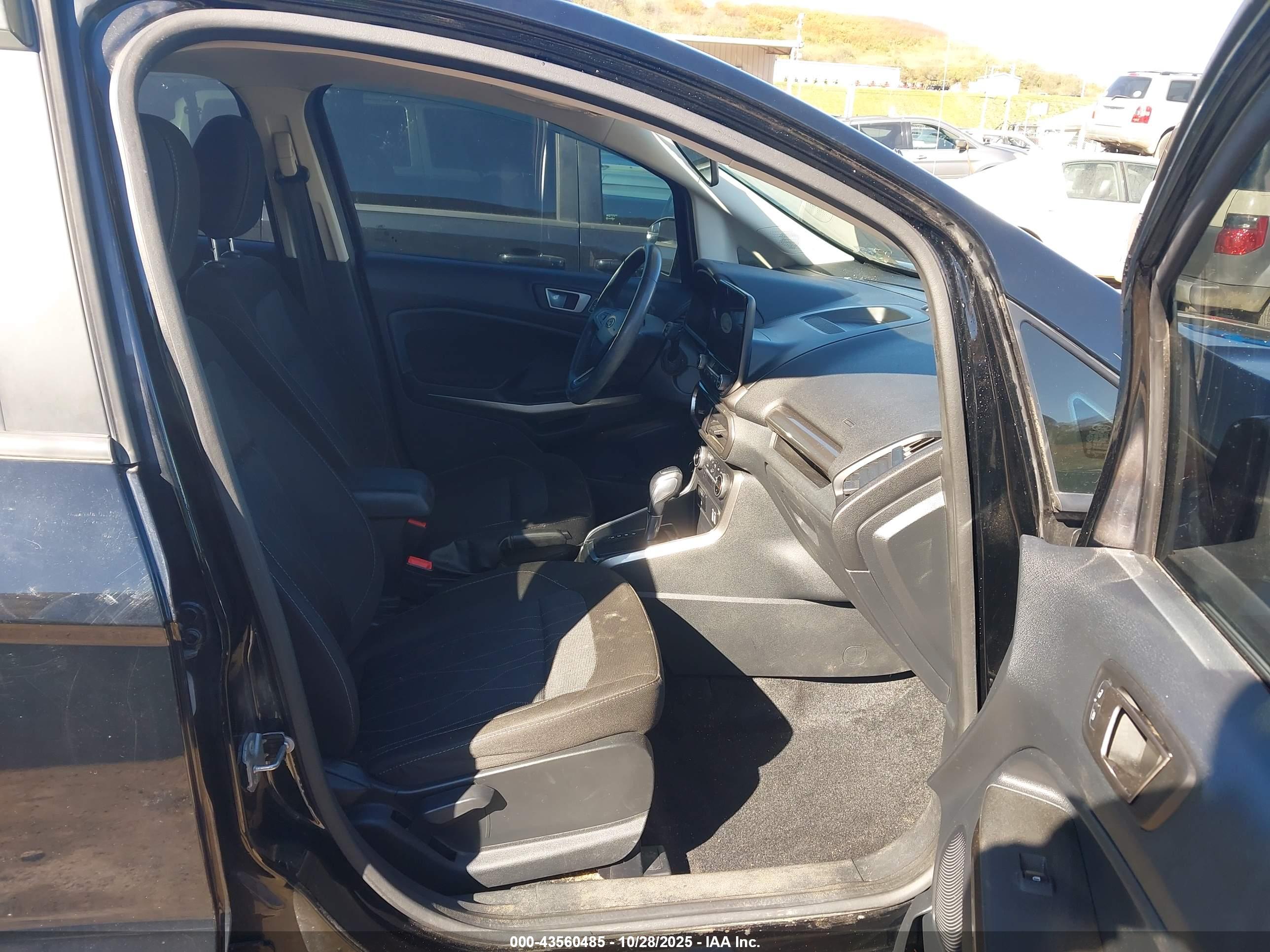 FORD ECOSPORT image 5