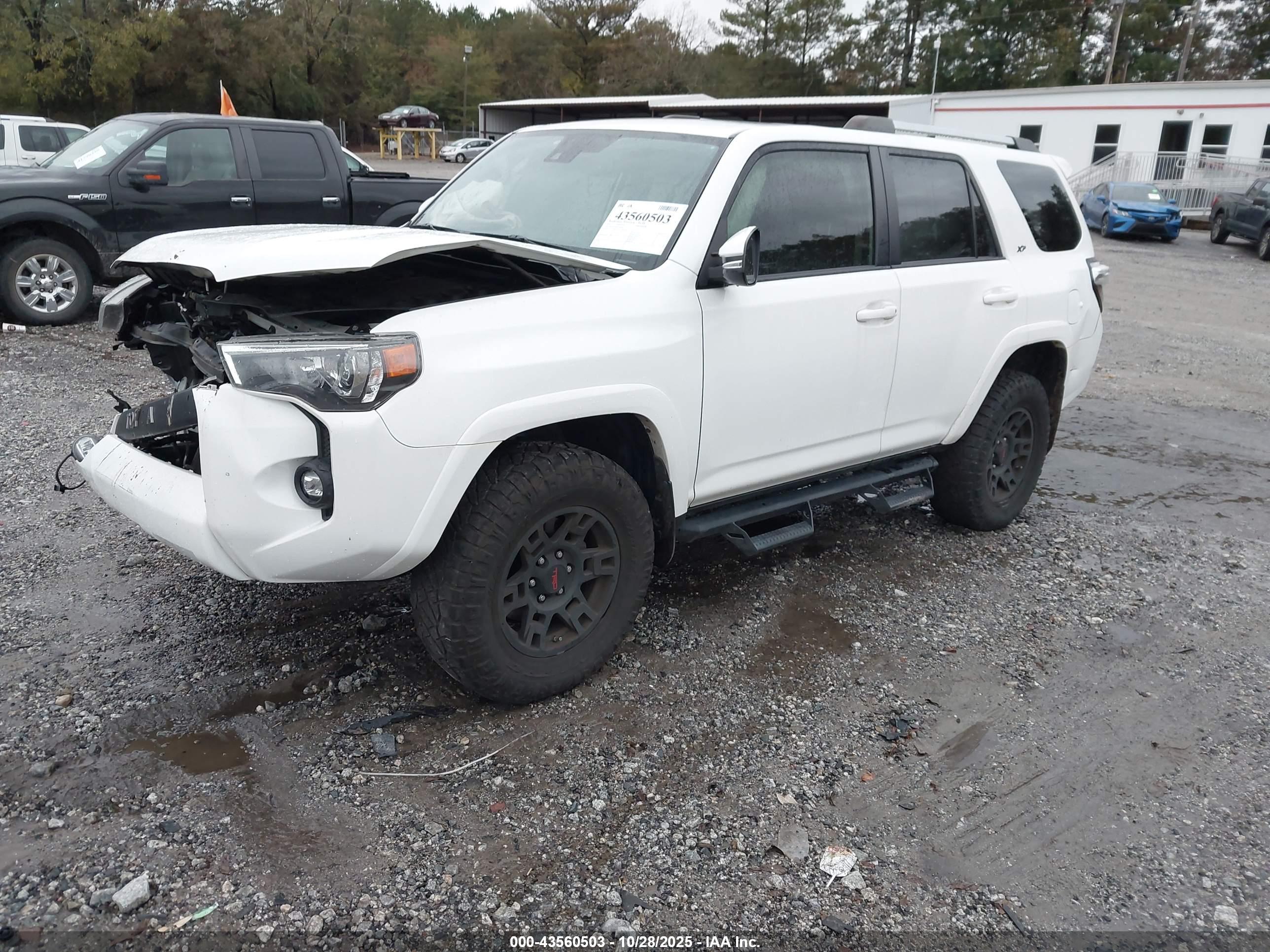 TOYOTA 4RUNNER image 2