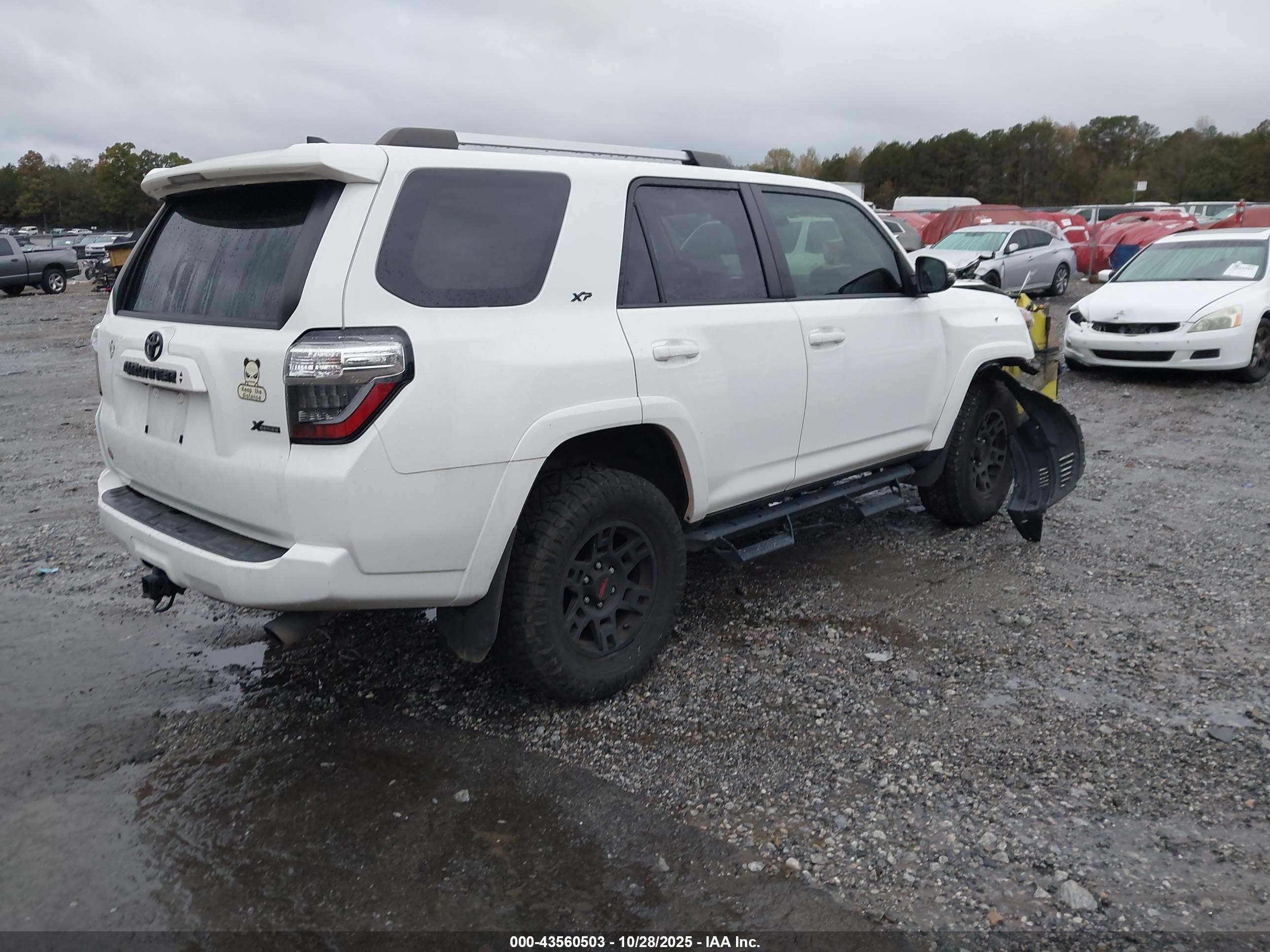 TOYOTA 4RUNNER image 4