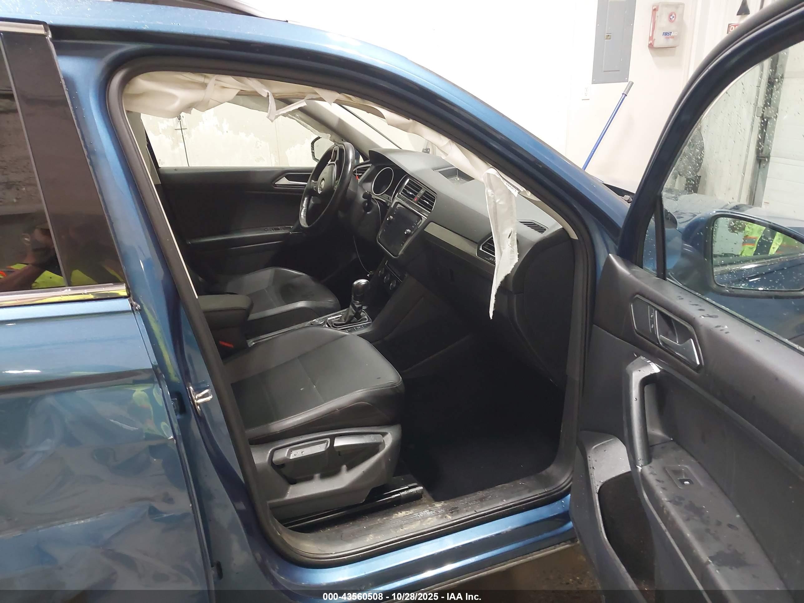 VOLKSWAGEN TIGUAN image 5
