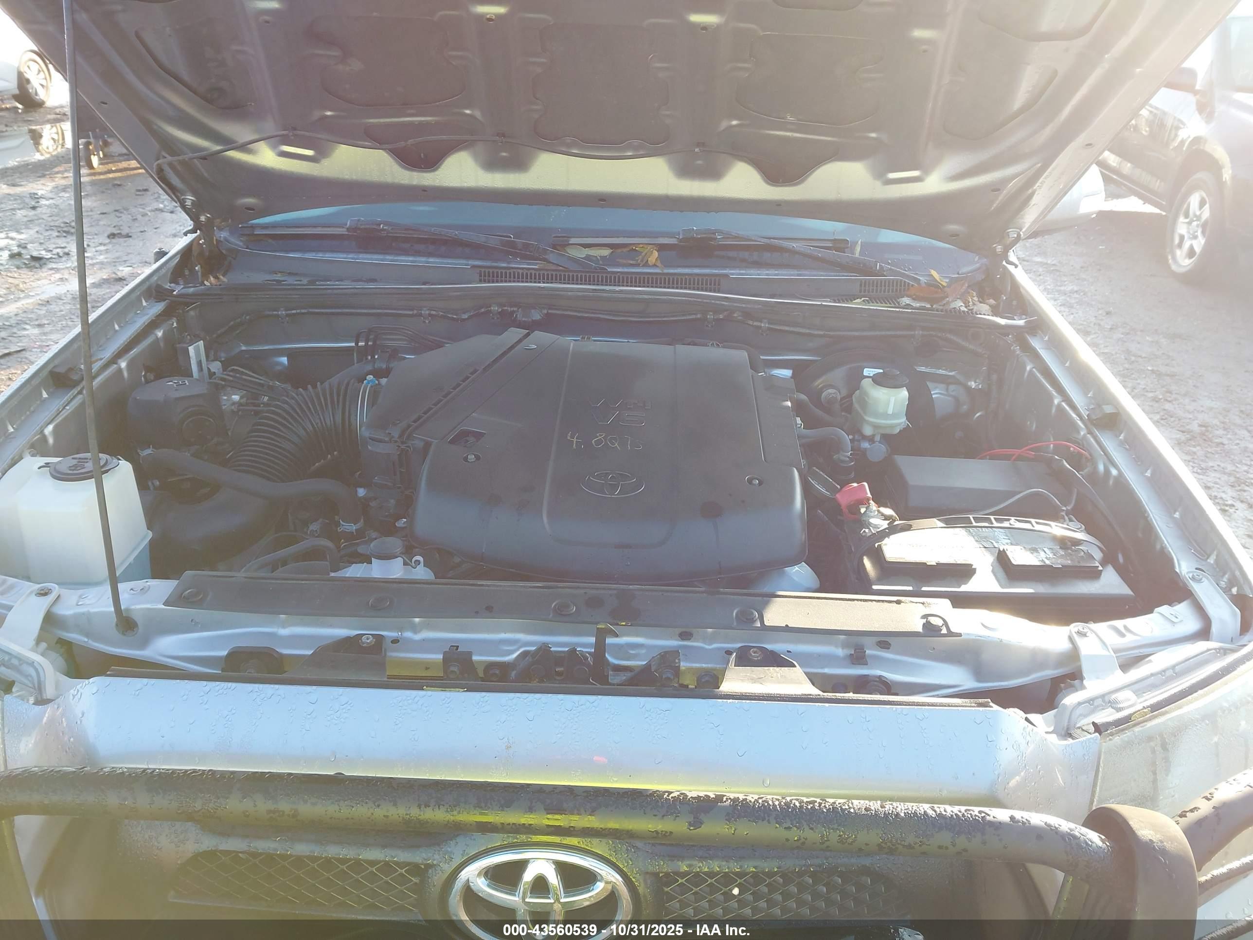 TOYOTA TACOMA image 10