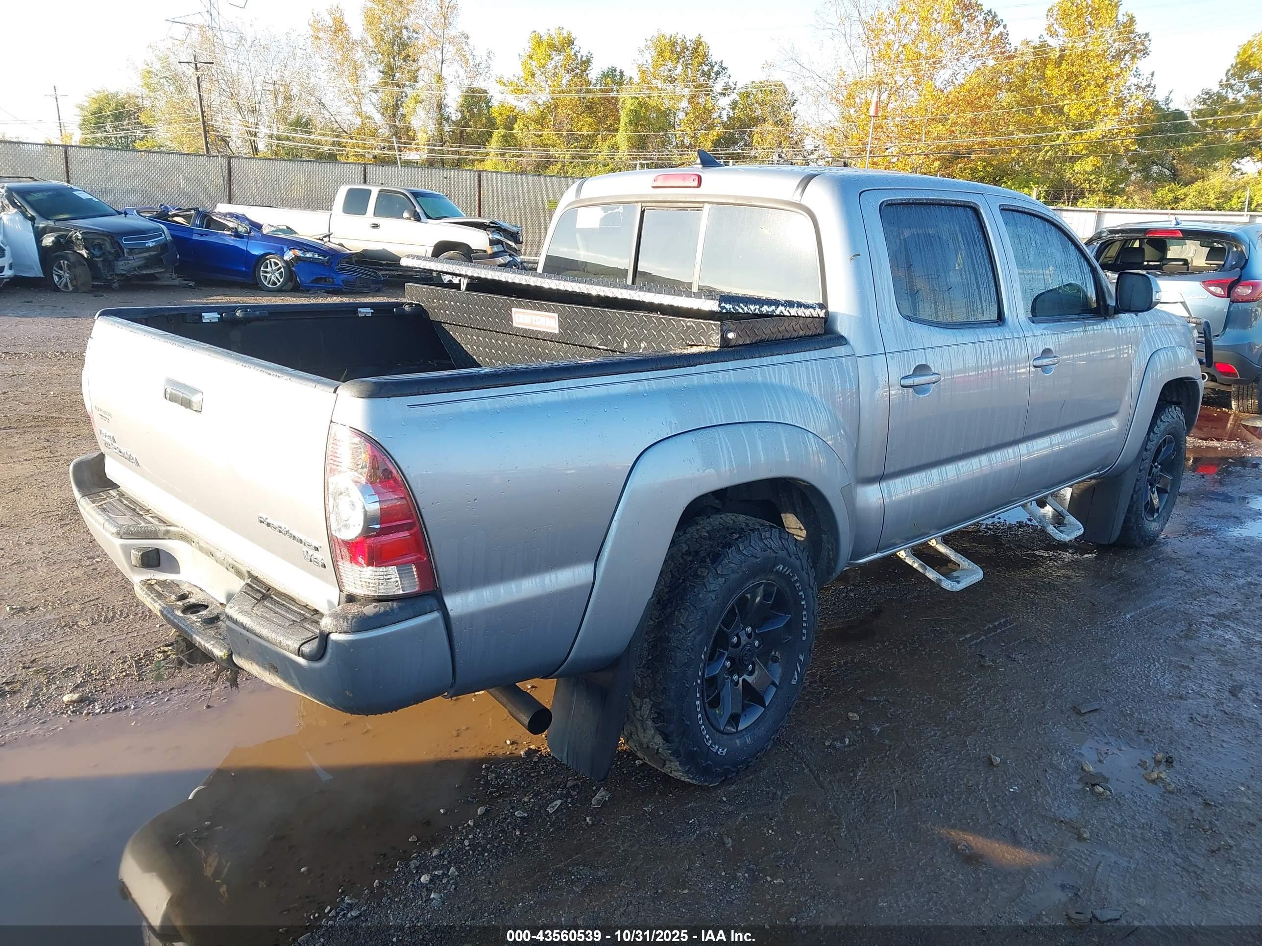 TOYOTA TACOMA image 4
