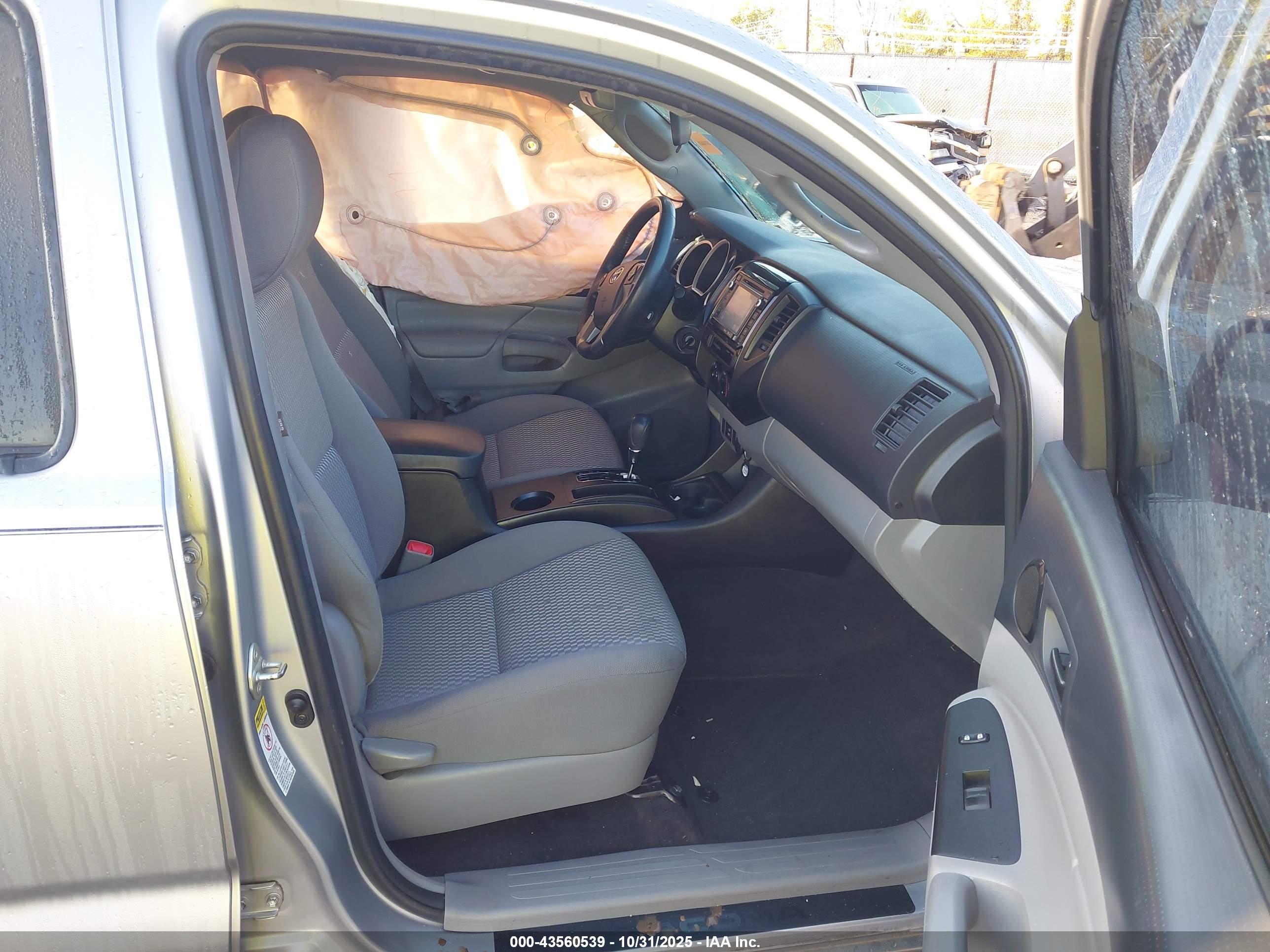 TOYOTA TACOMA image 5