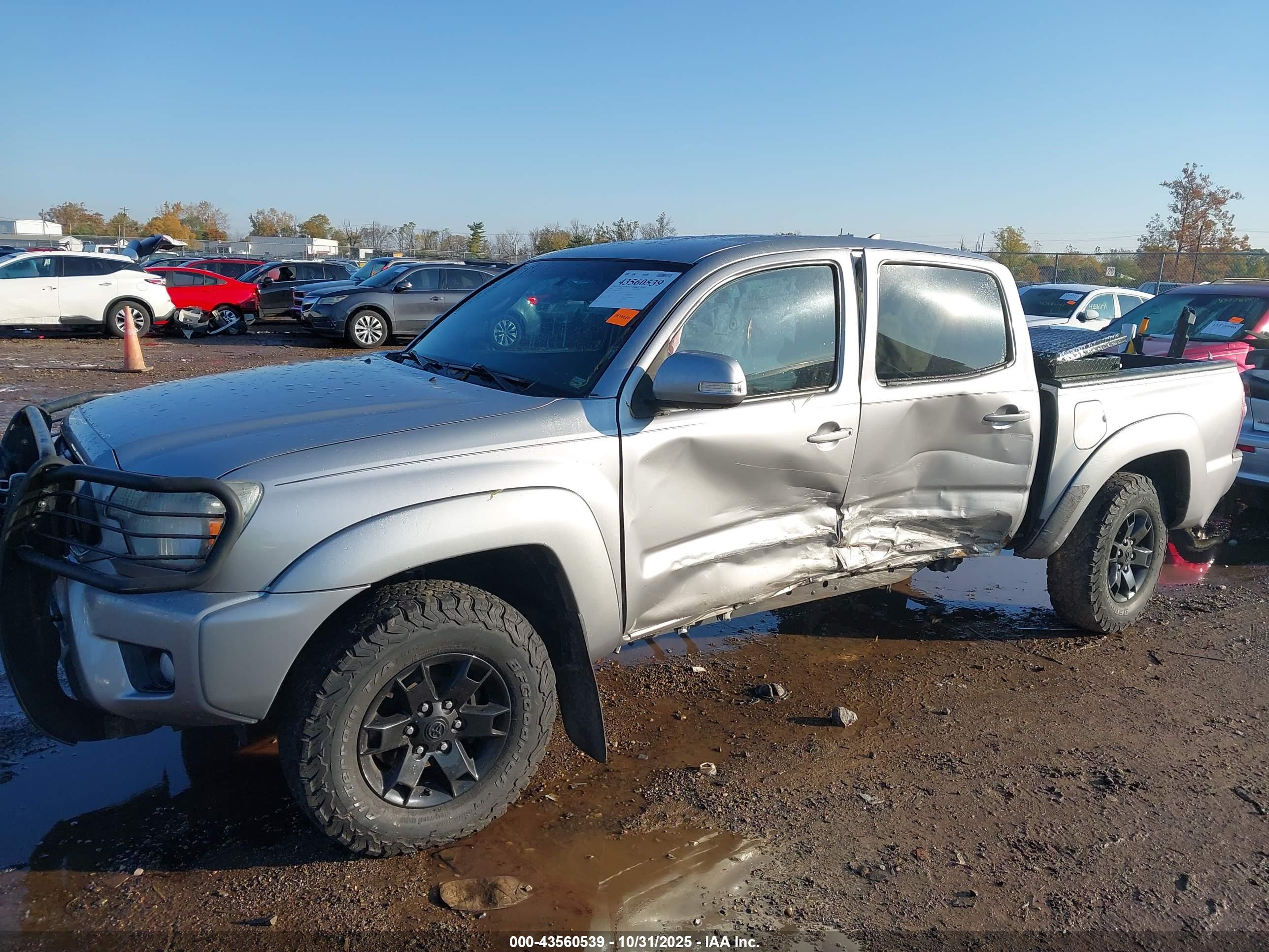 TOYOTA TACOMA image 6
