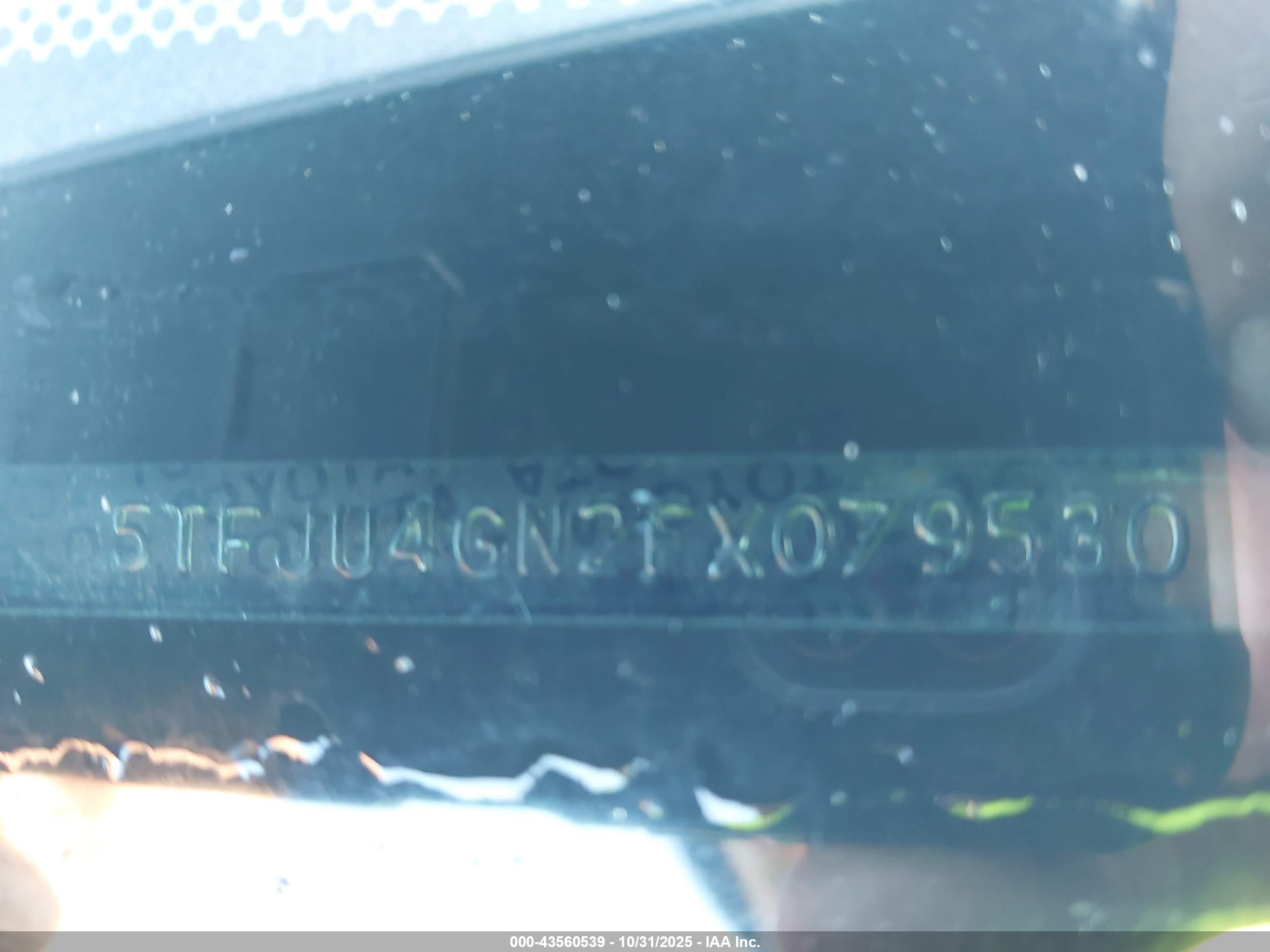 TOYOTA TACOMA image 9