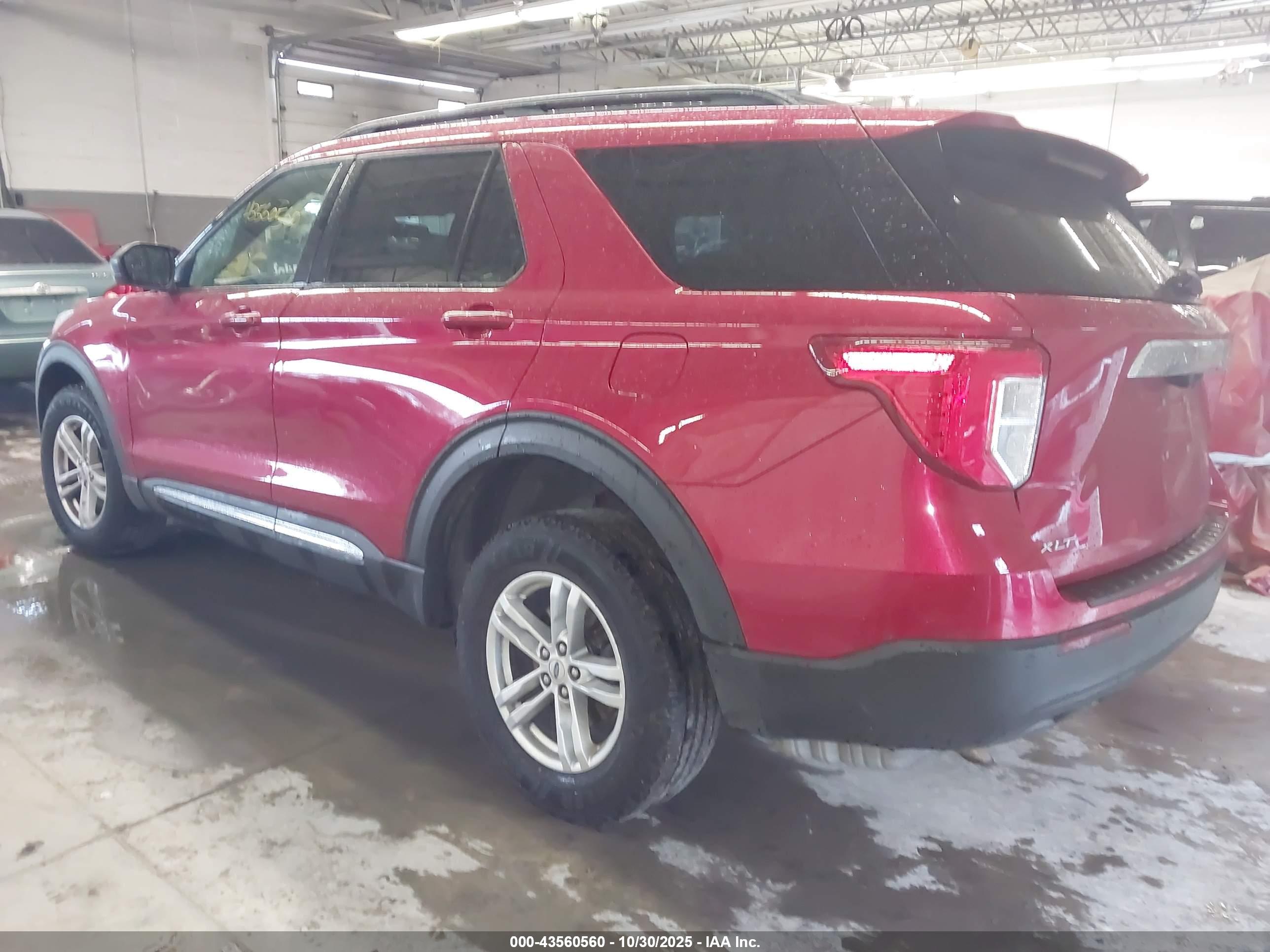 FORD EXPLORER image 3