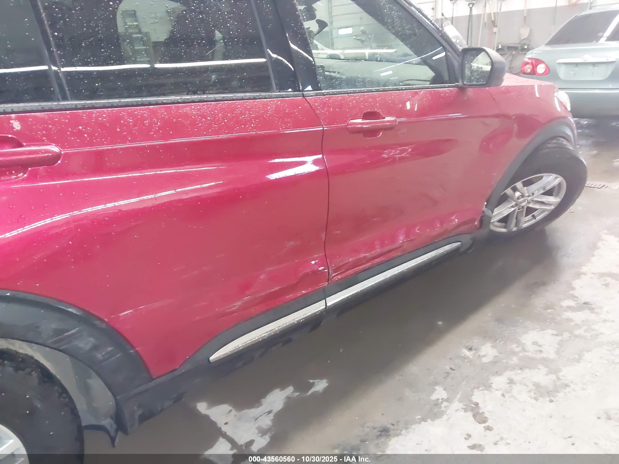 FORD EXPLORER image 6