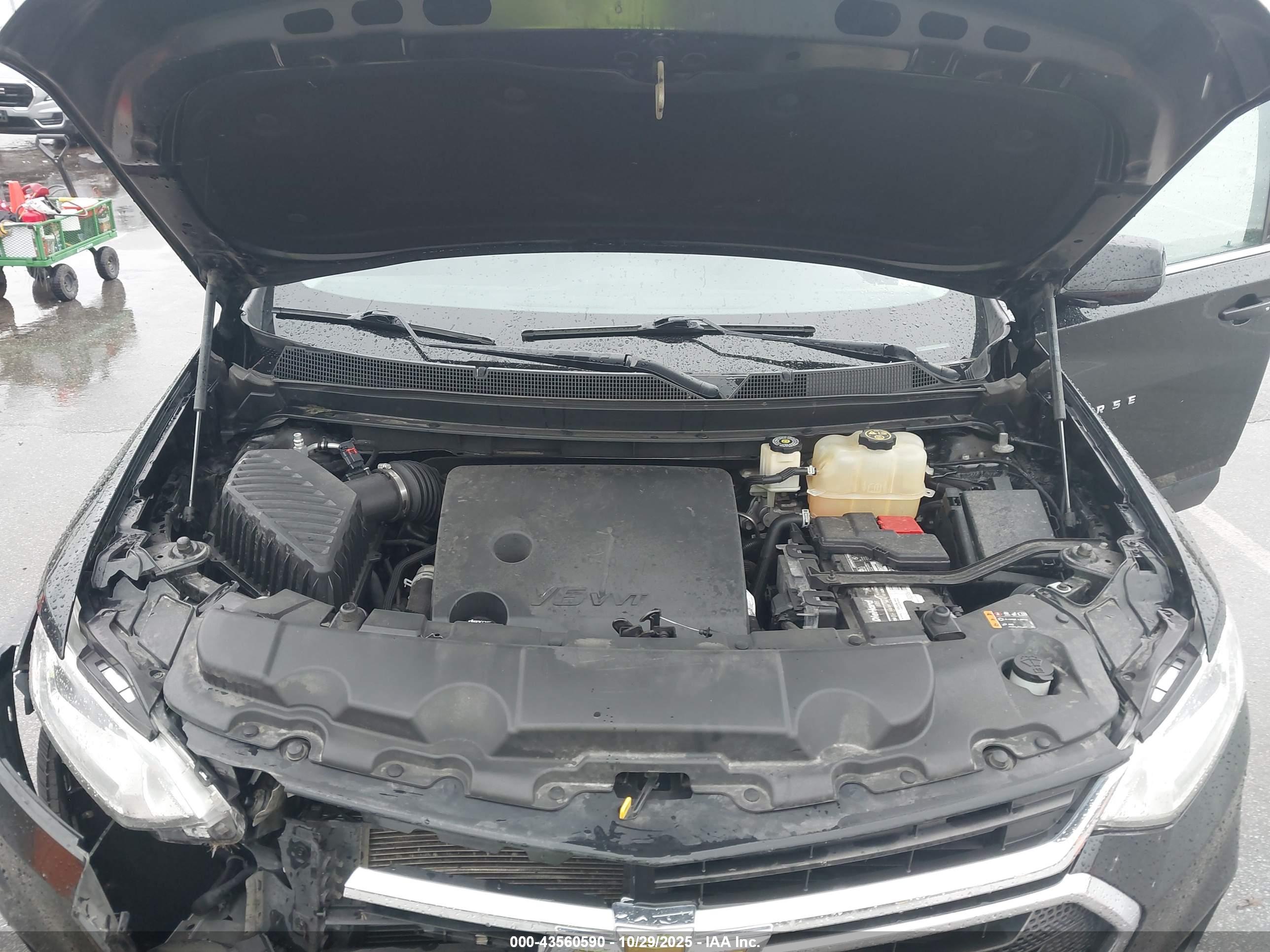 CHEVROLET TRAVERSE image 10