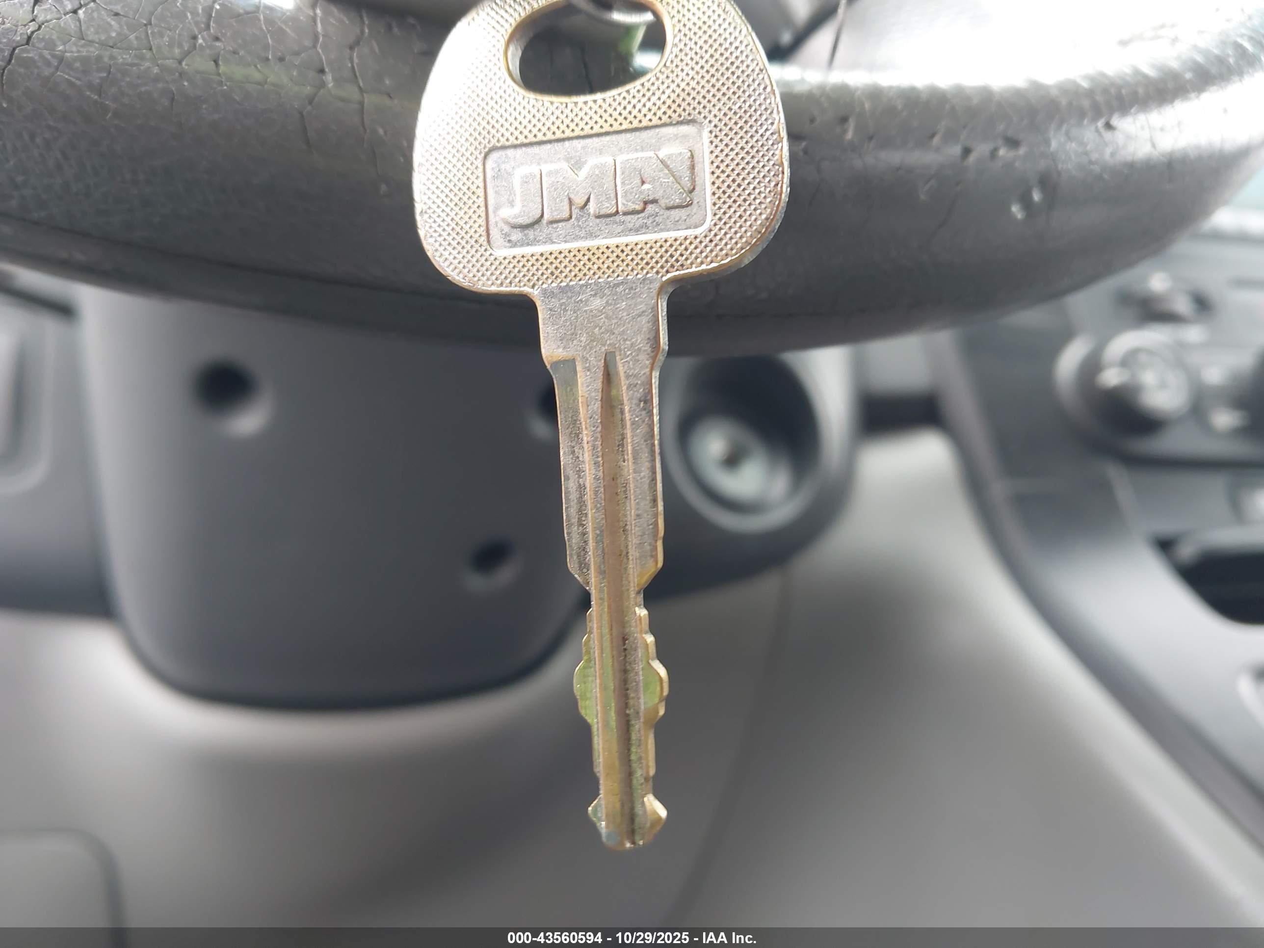 KIA SEDONA image 11
