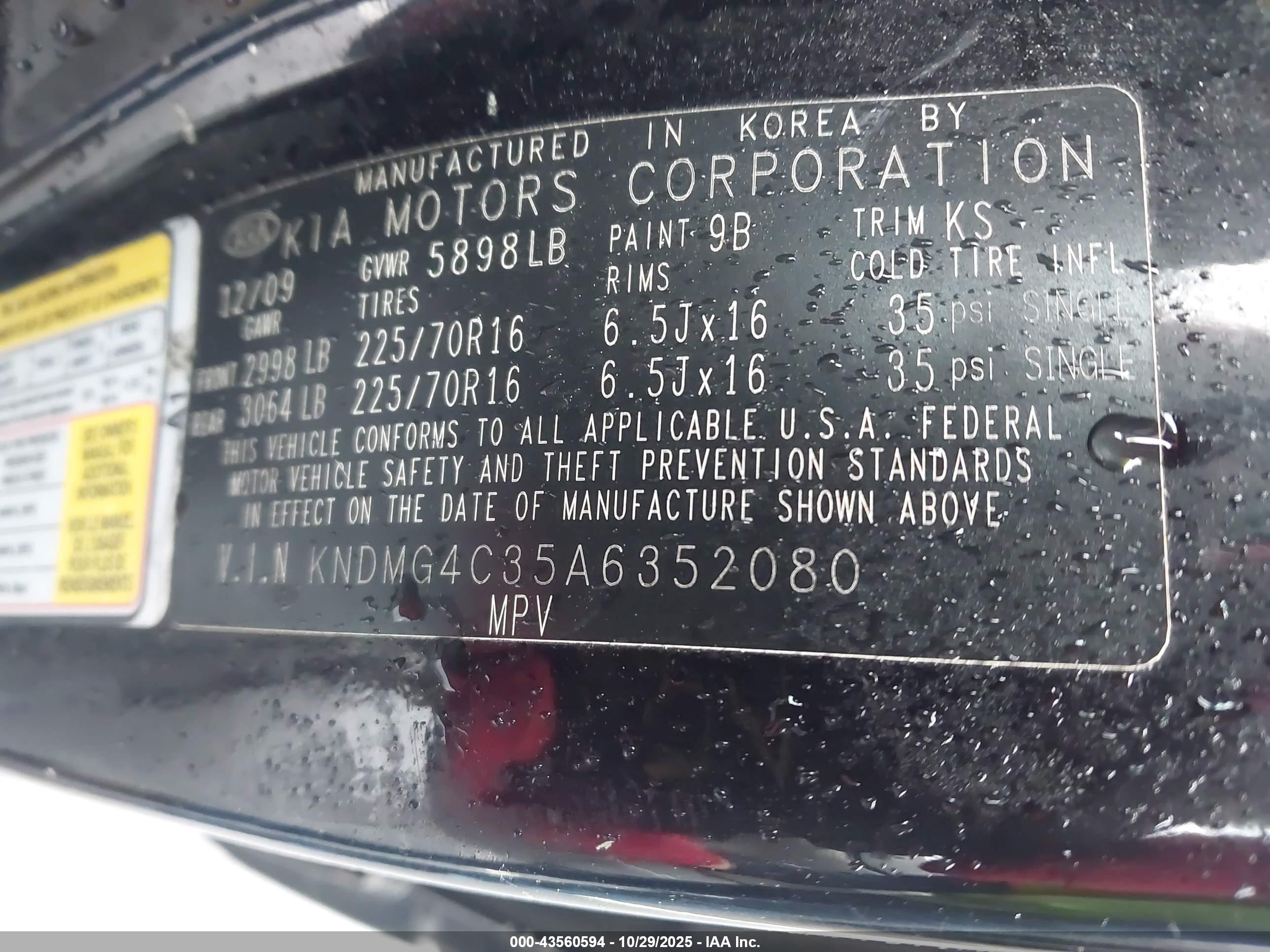 KIA SEDONA image 9
