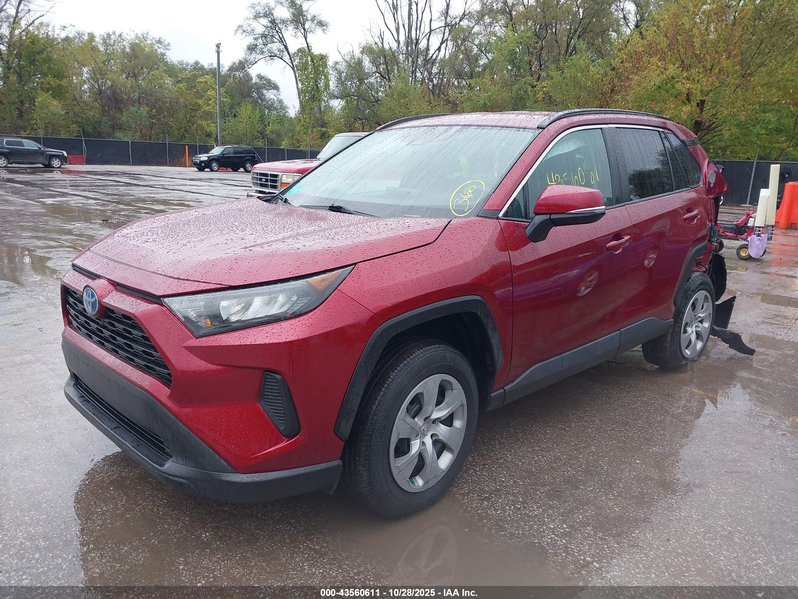 TOYOTA RAV4 image 2