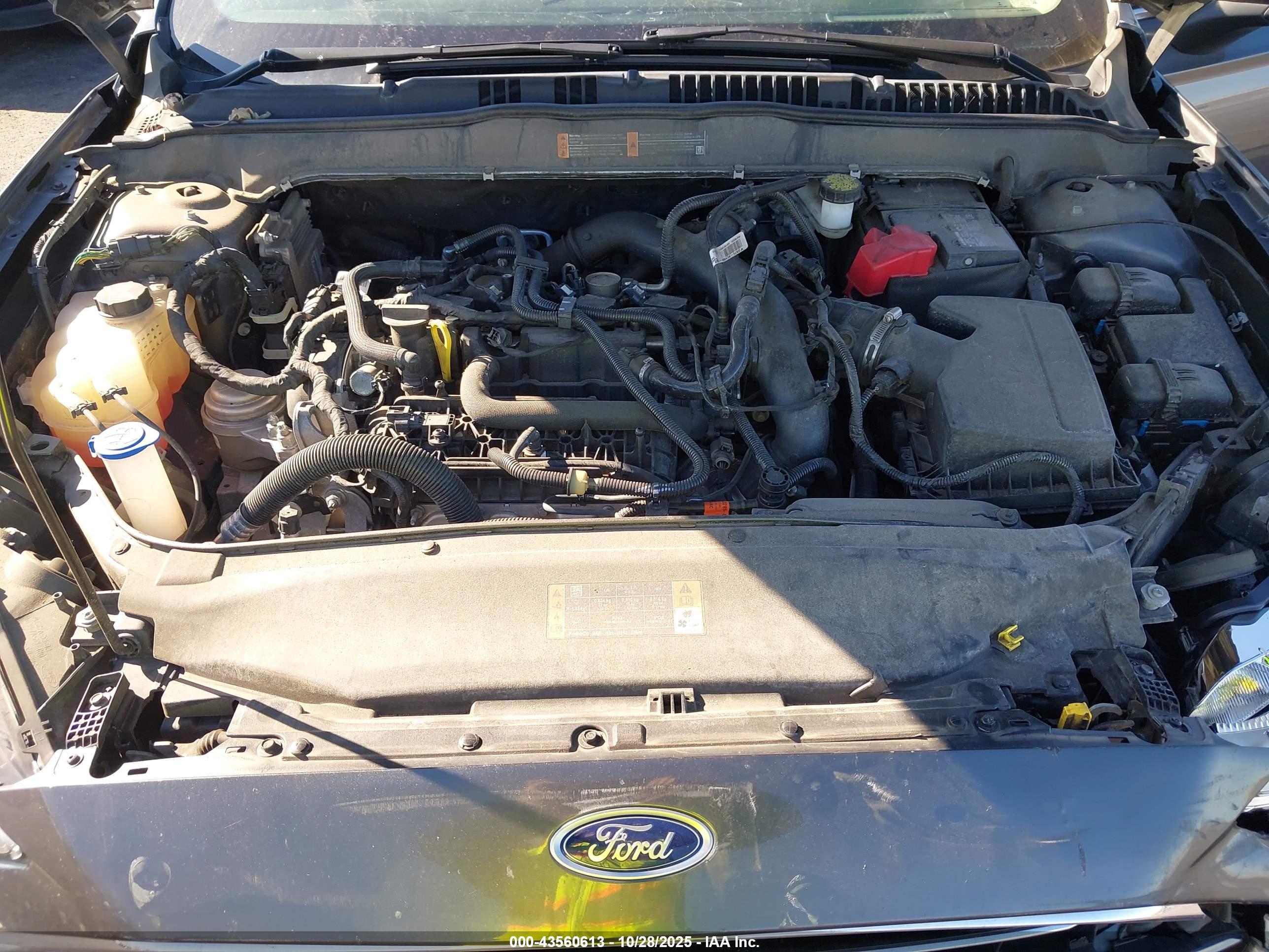 FORD FUSION image 10