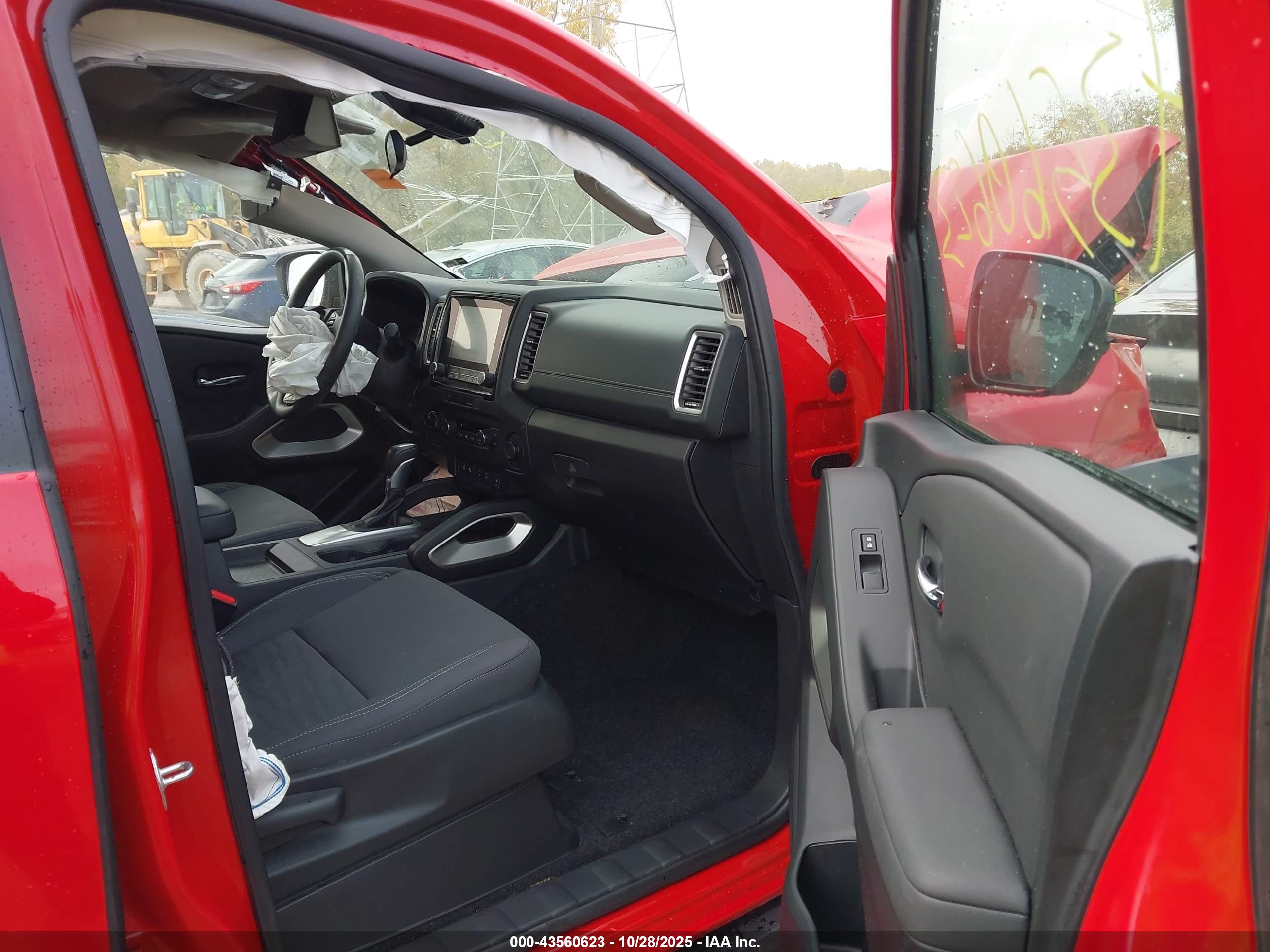 NISSAN FRONTIER image 5