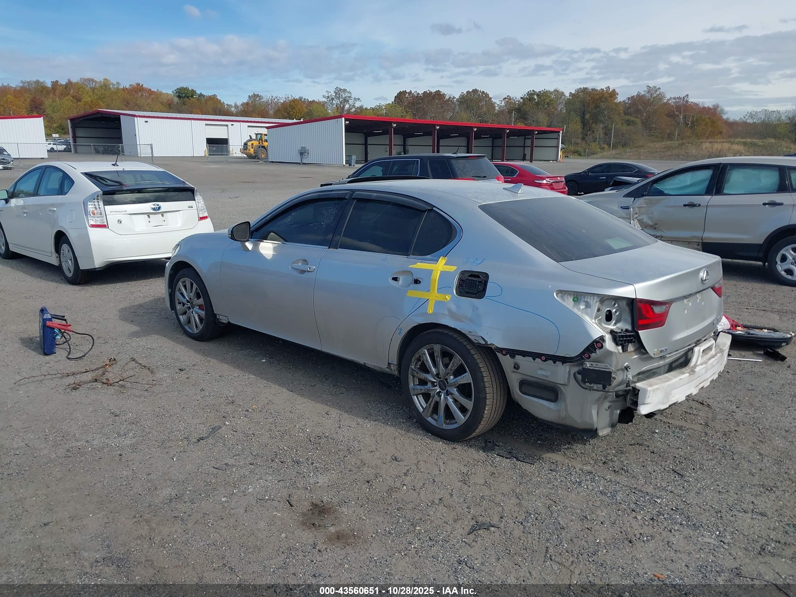 LEXUS GS image 3