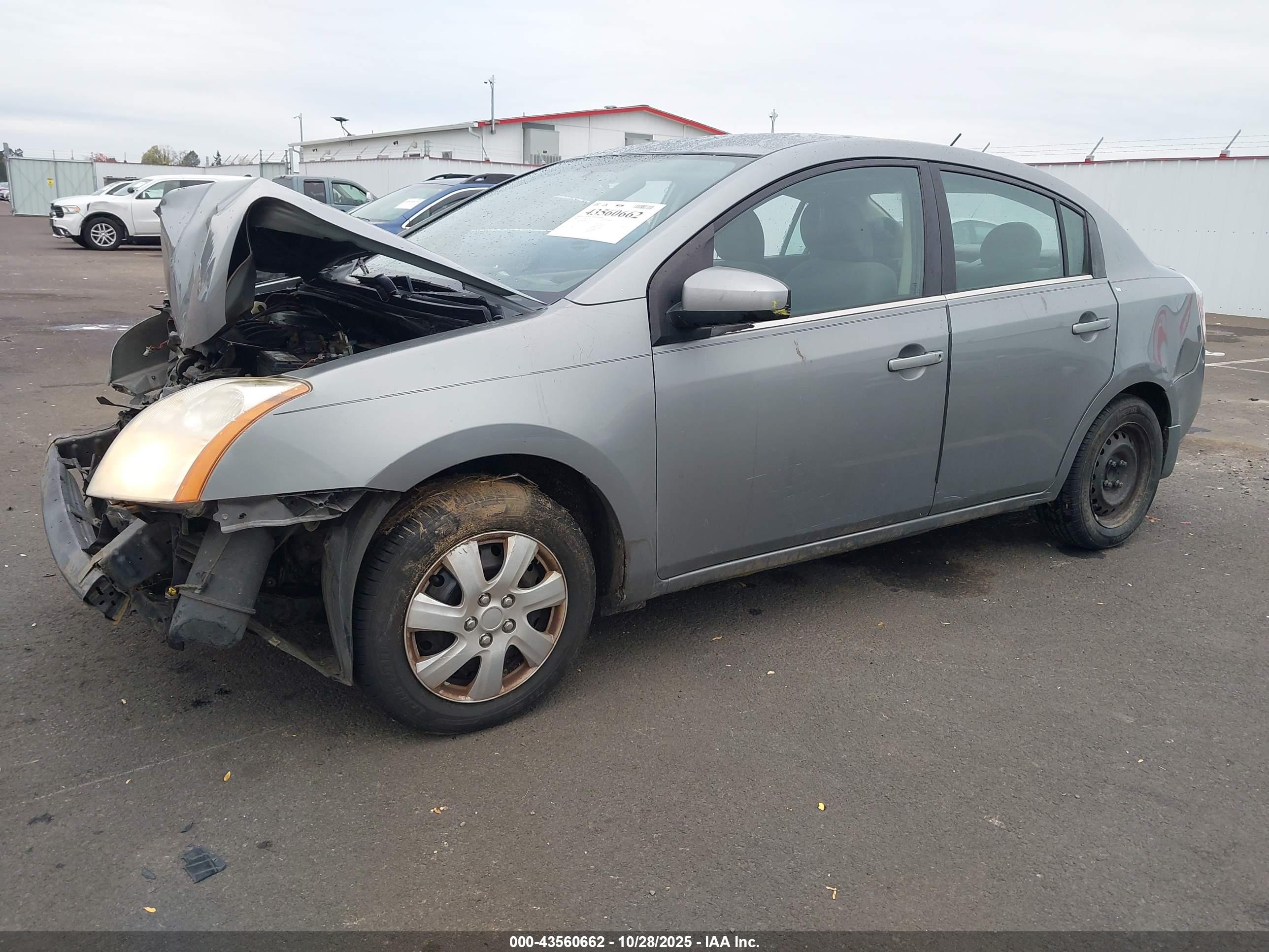 NISSAN SENTRA image 2