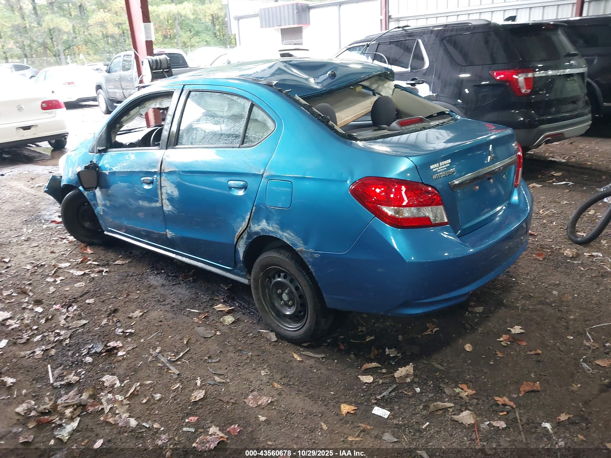 MITSUBISHI MIRAGE image 3