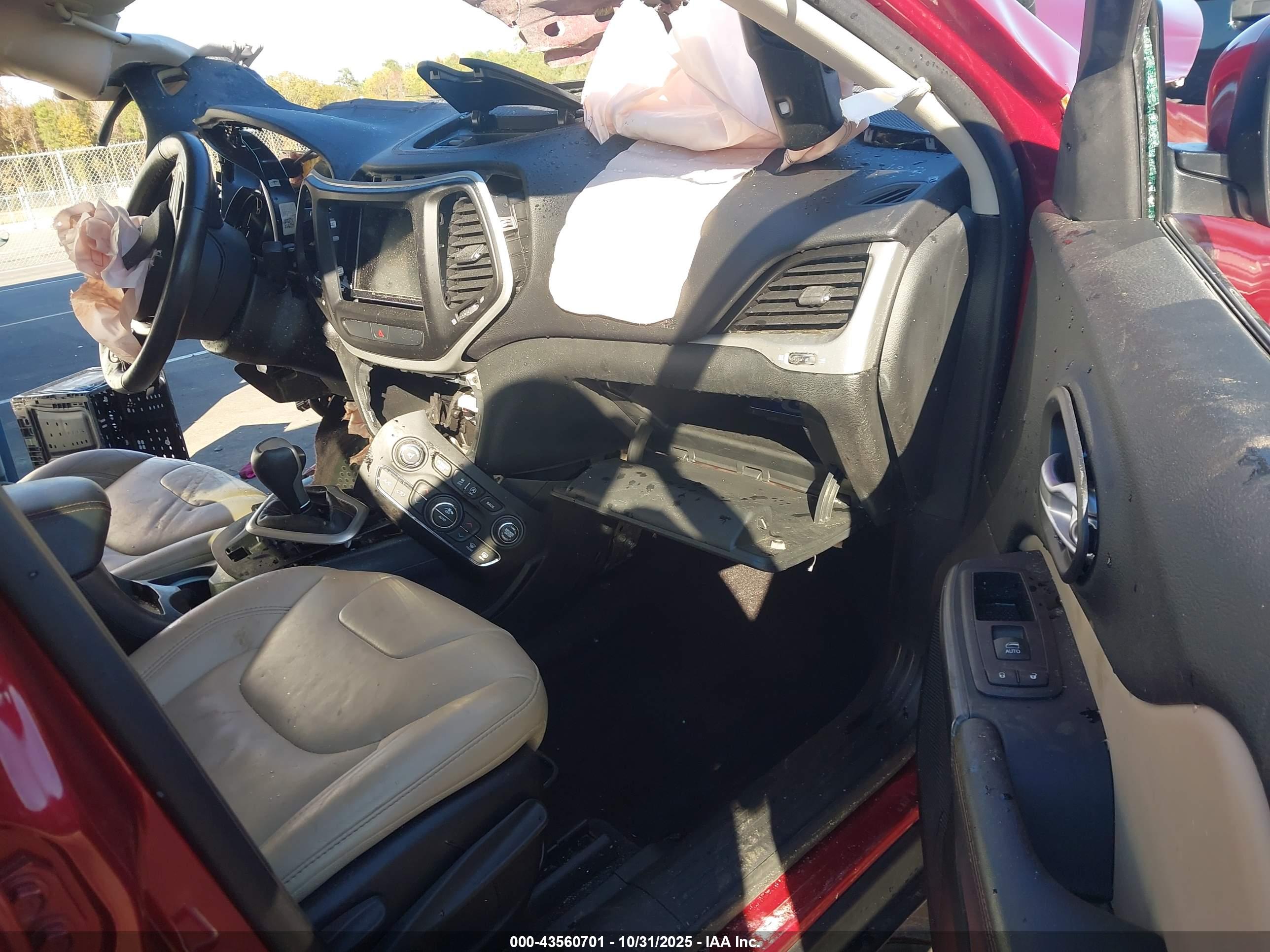 JEEP CHEROKEE image 5