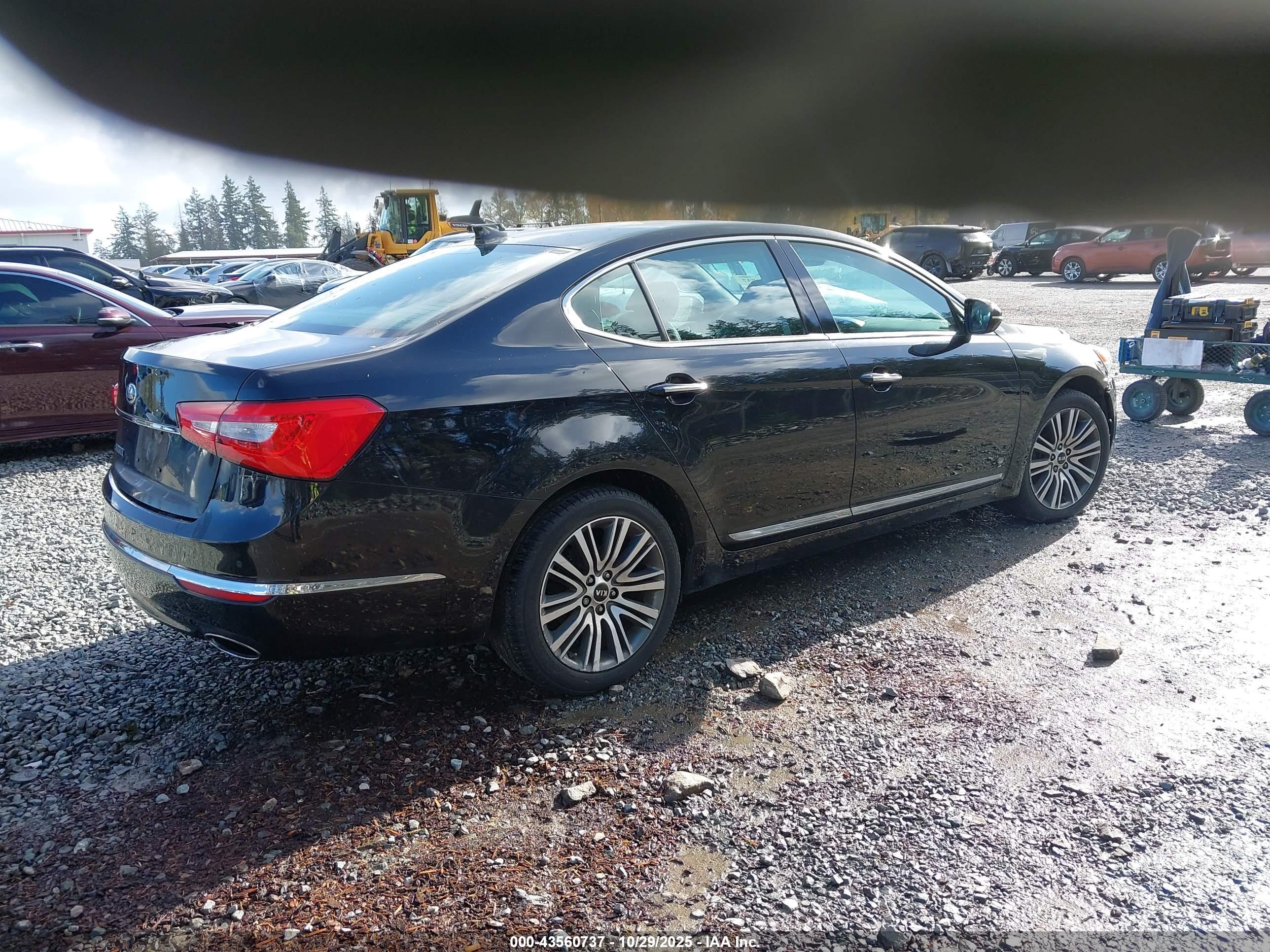 KIA CADENZA image 4