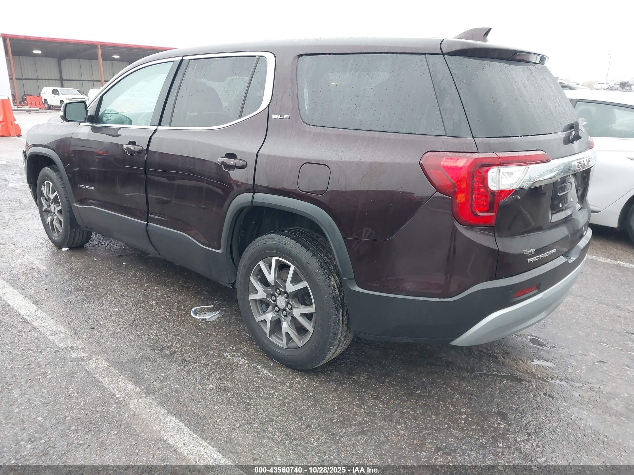 GMC ACADIA image 3
