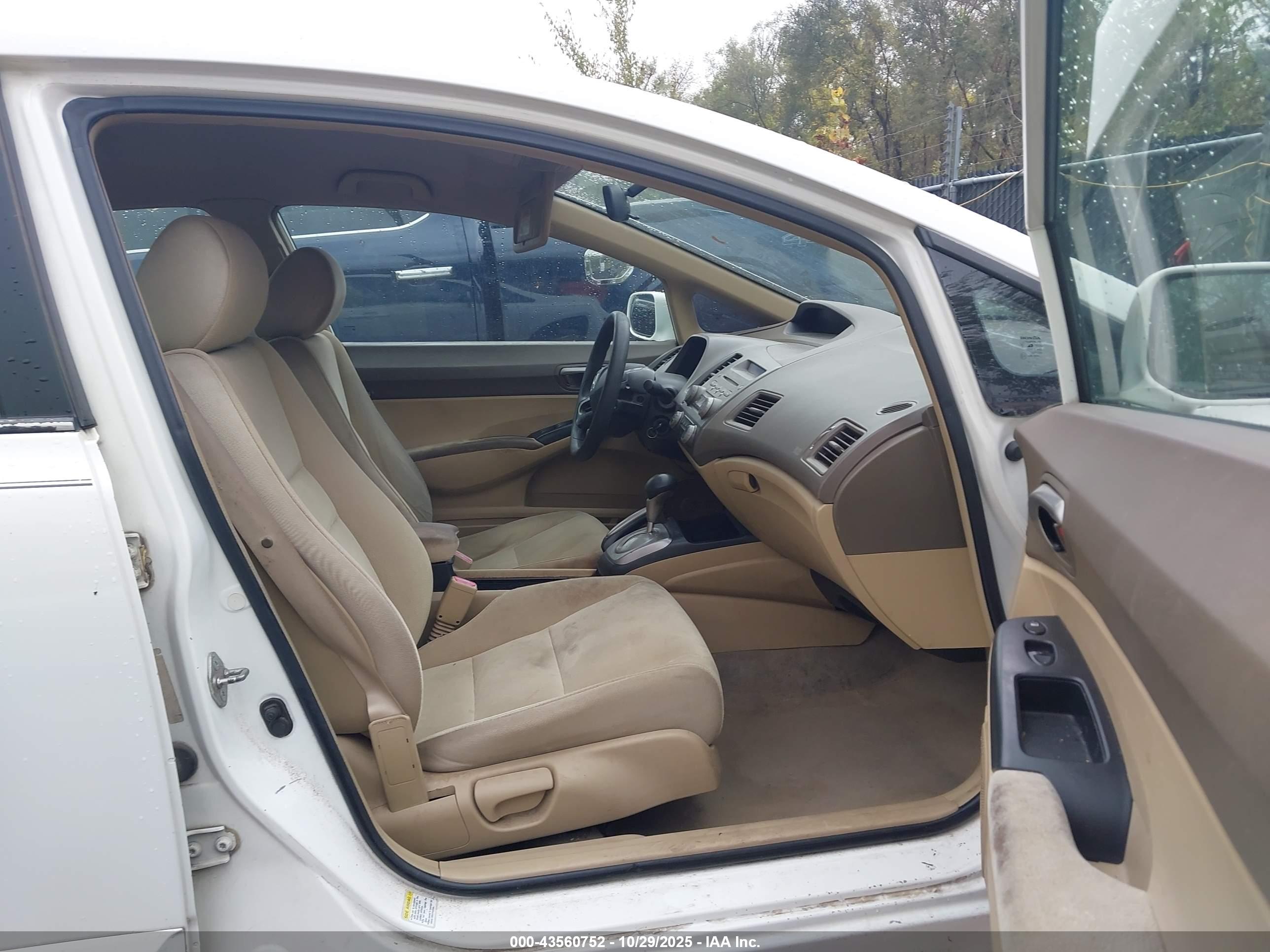 HONDA CIVIC image 5
