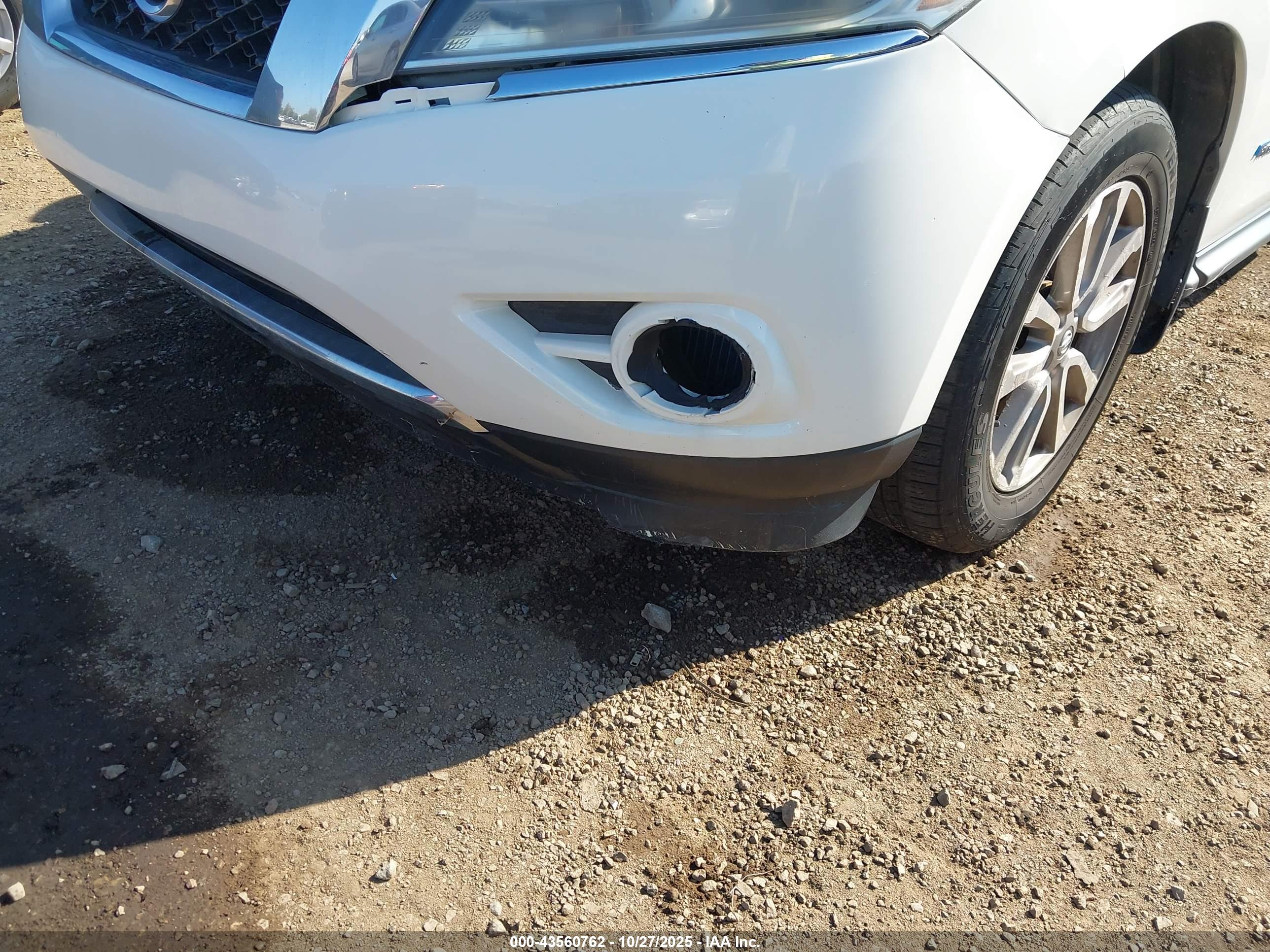 NISSAN PATHFINDER image 6