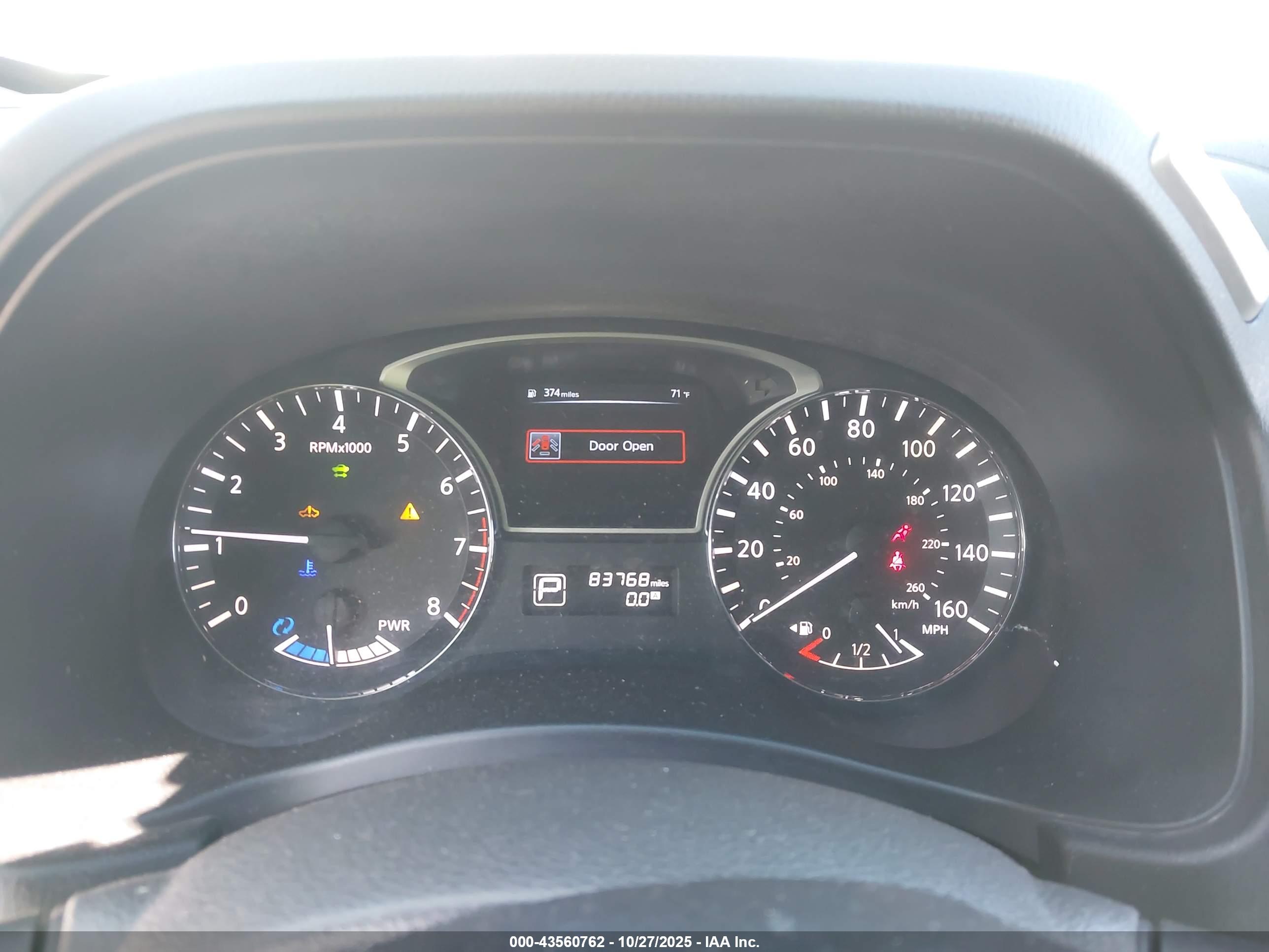 NISSAN PATHFINDER image 7