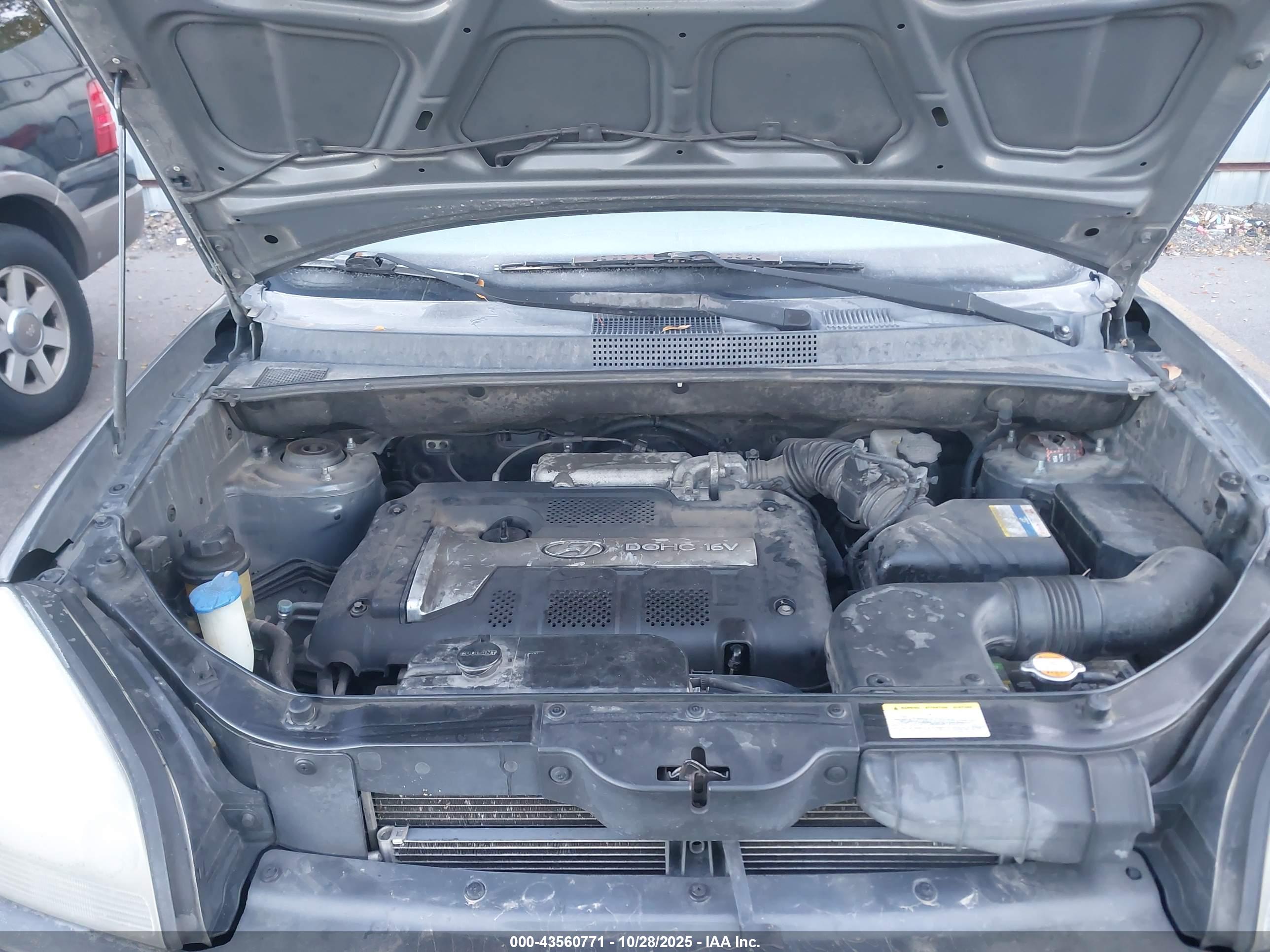 HYUNDAI TUCSON image 10