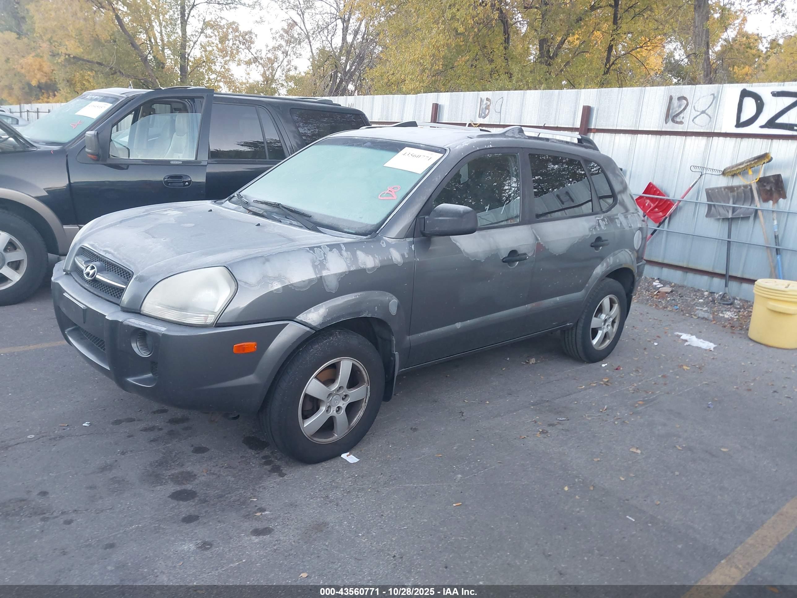 HYUNDAI TUCSON image 2