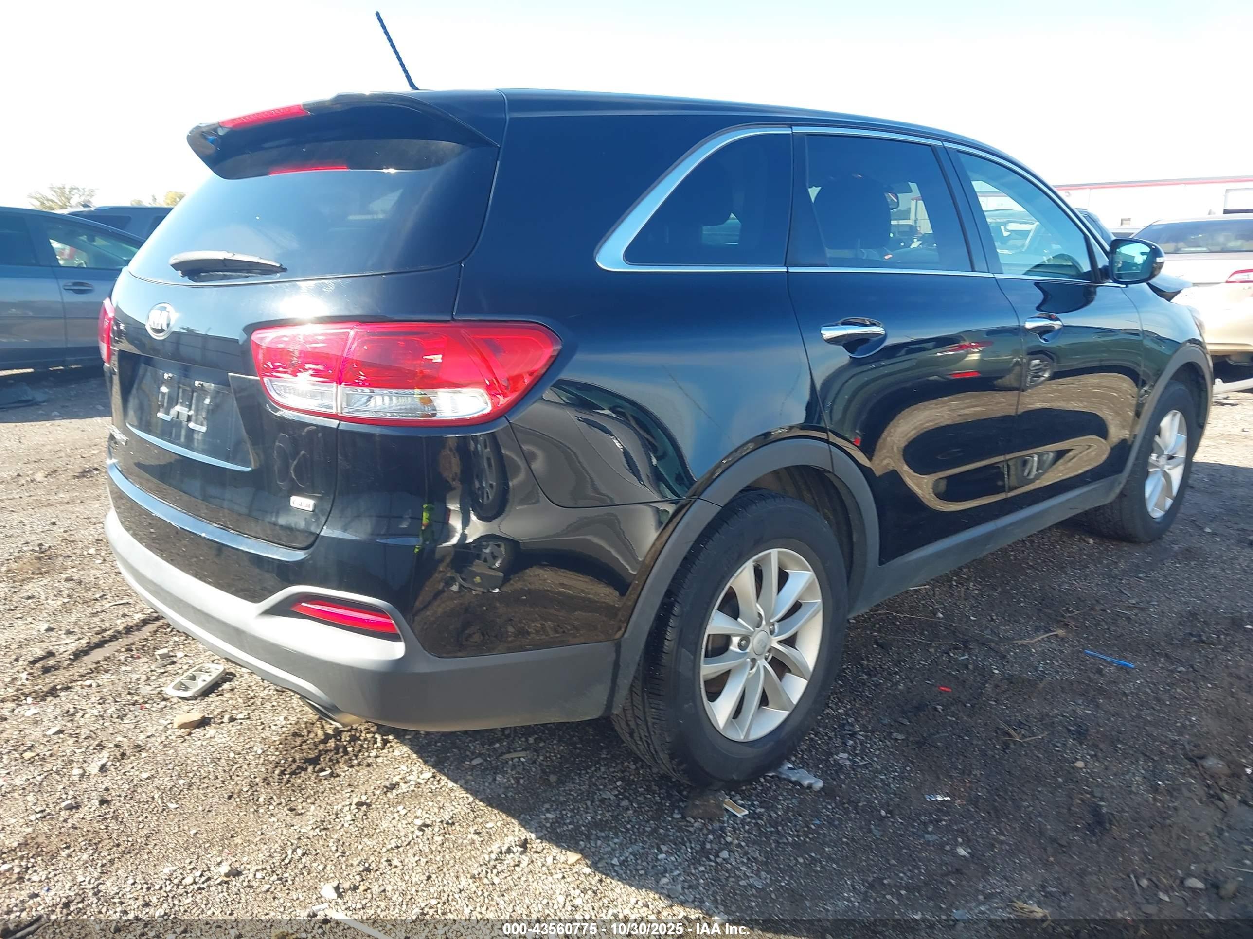 KIA SORENTO image 4