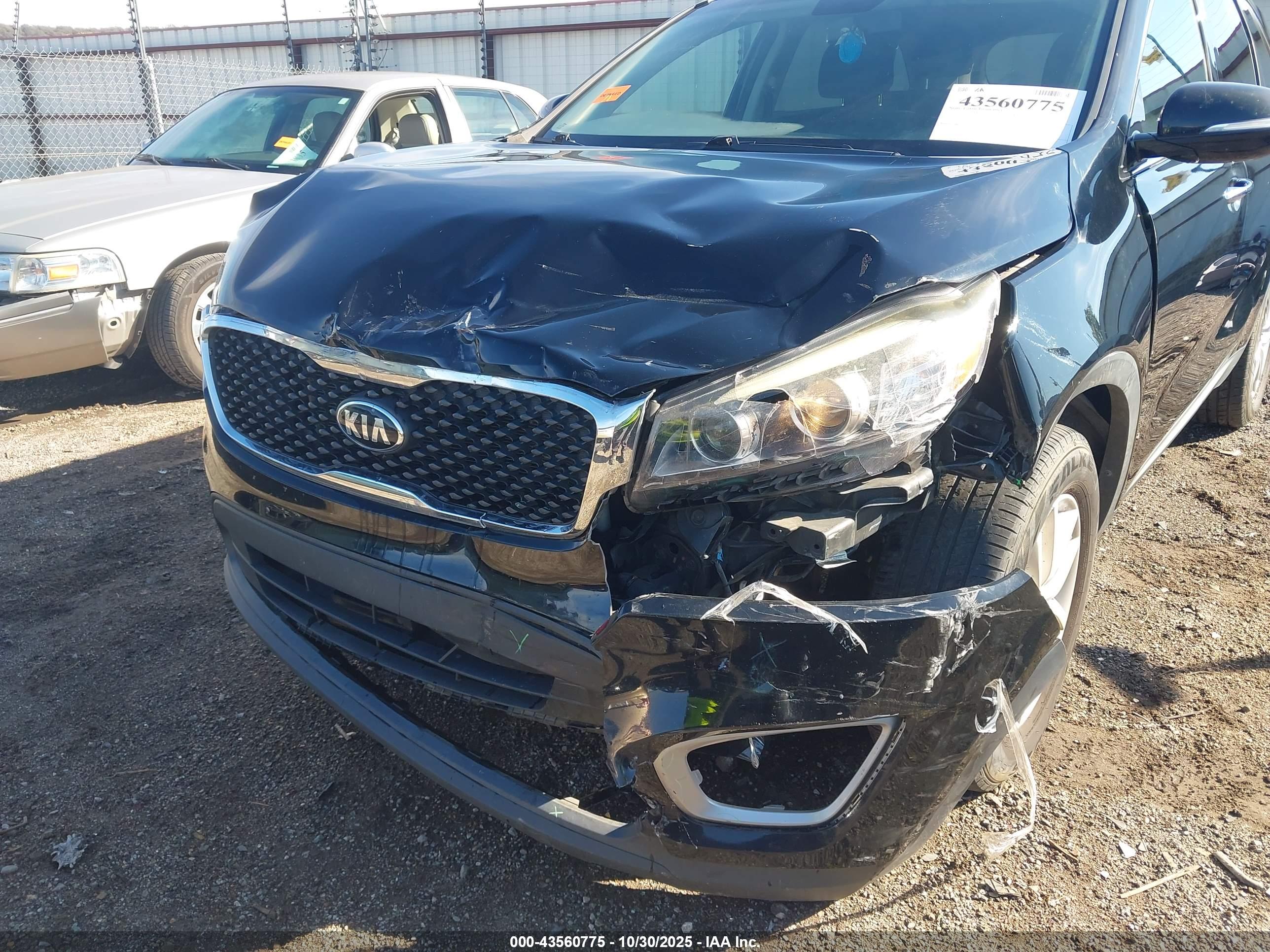 KIA SORENTO image 6