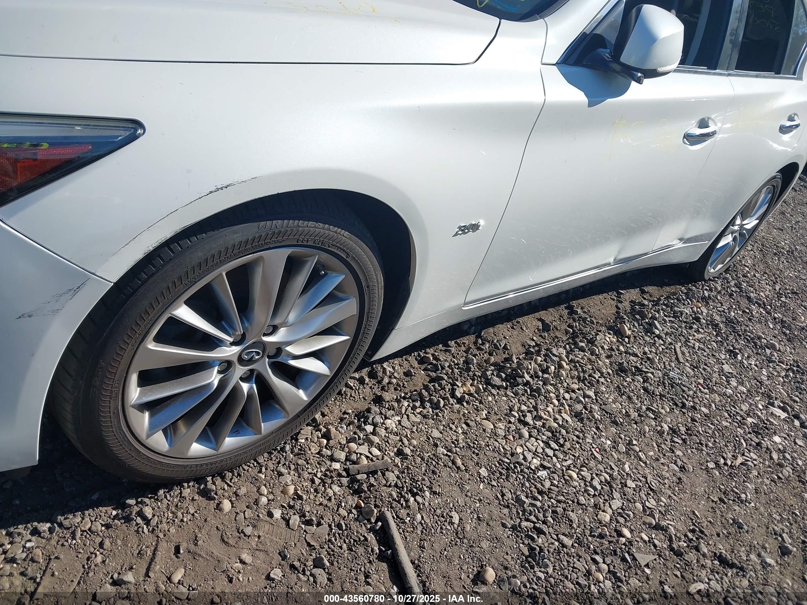 INFINITI Q50 image 6