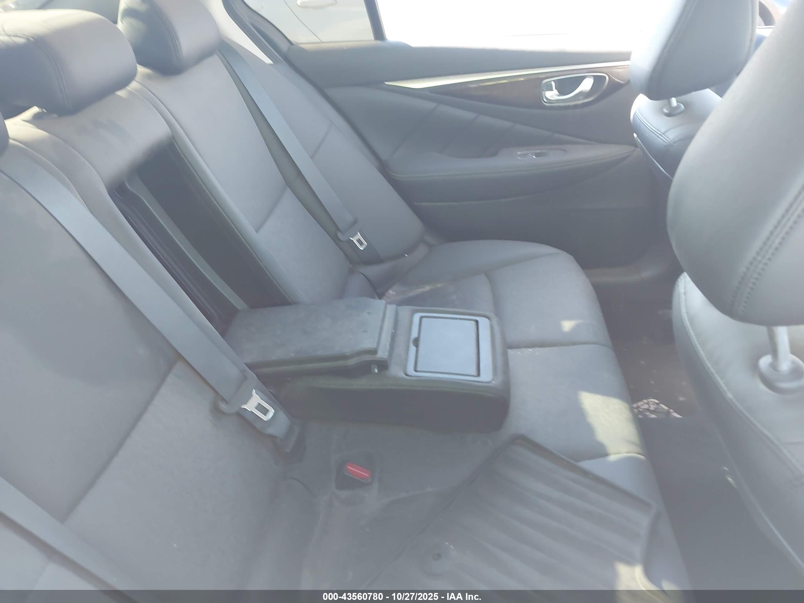 INFINITI Q50 image 8