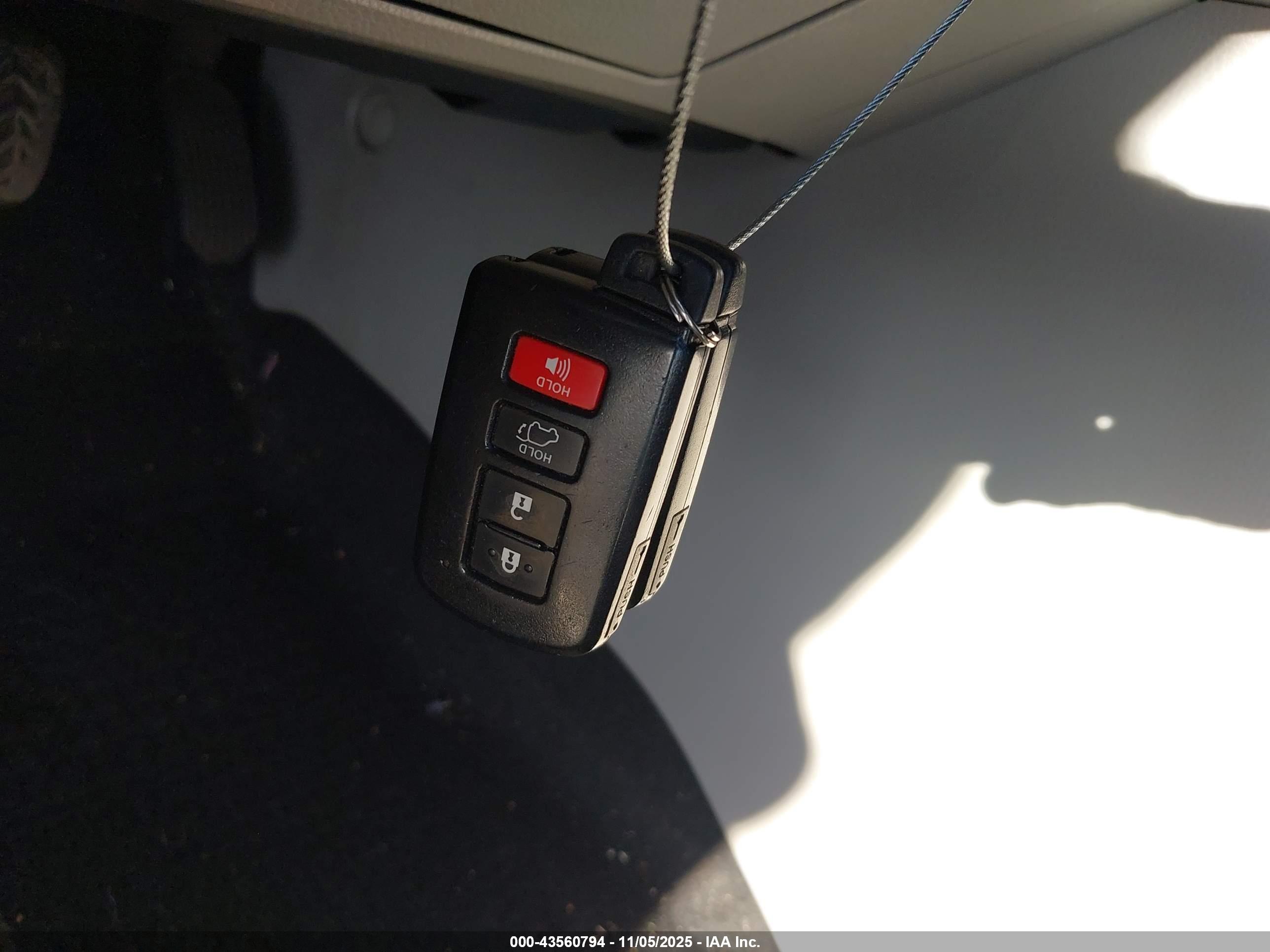 TOYOTA HIGHLANDER image 11