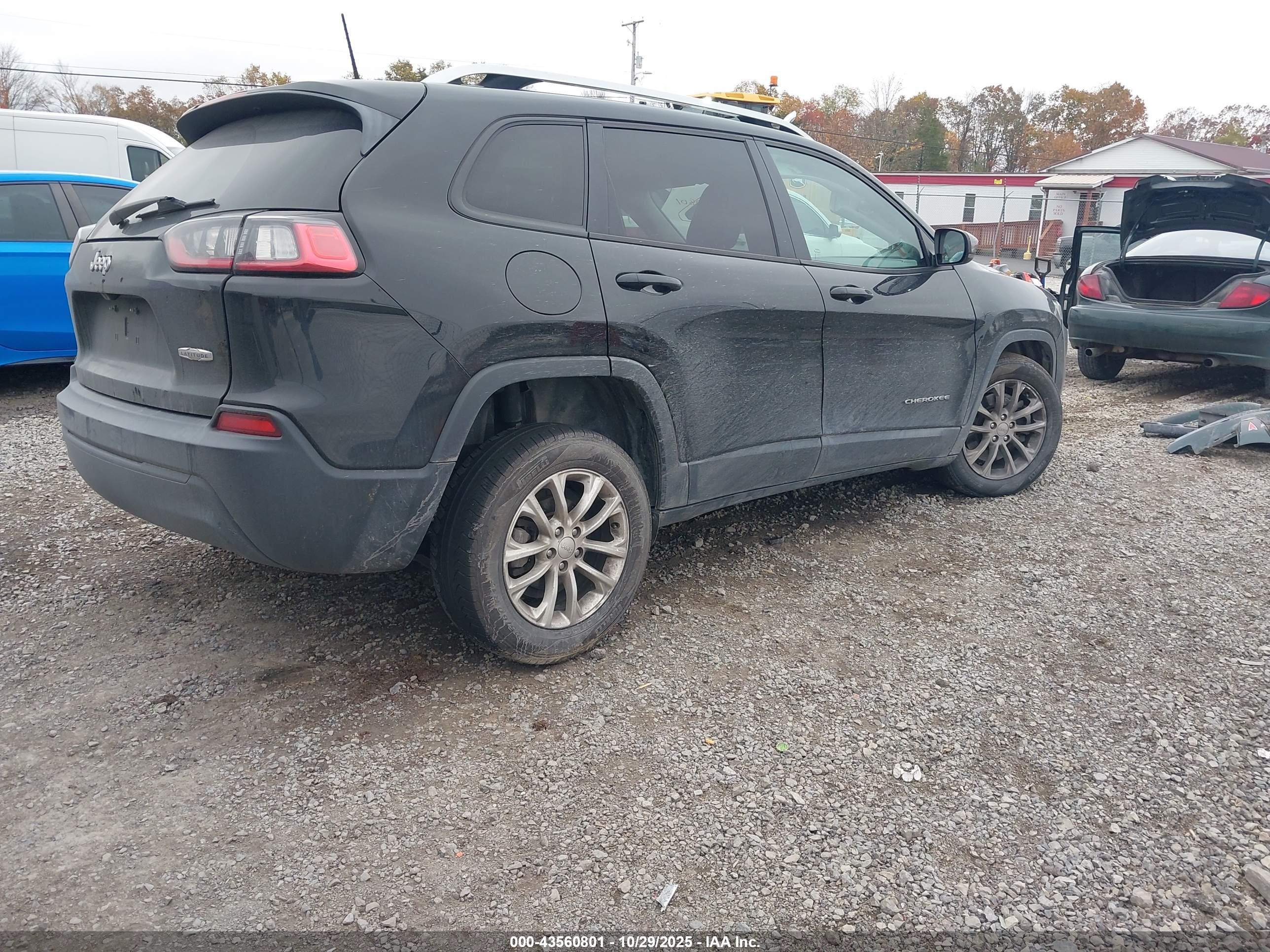 JEEP CHEROKEE image 4