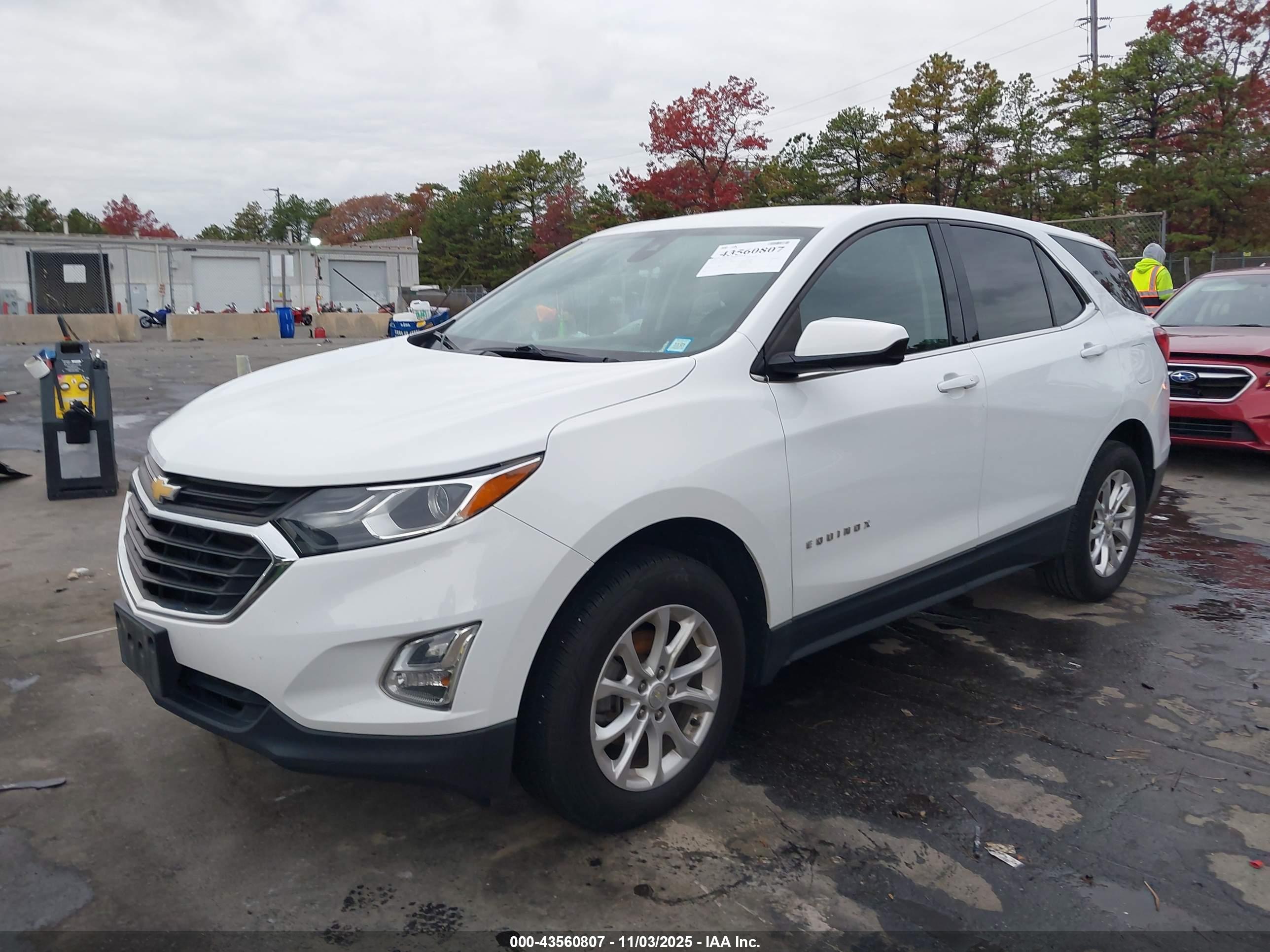 CHEVROLET EQUINOX image 2