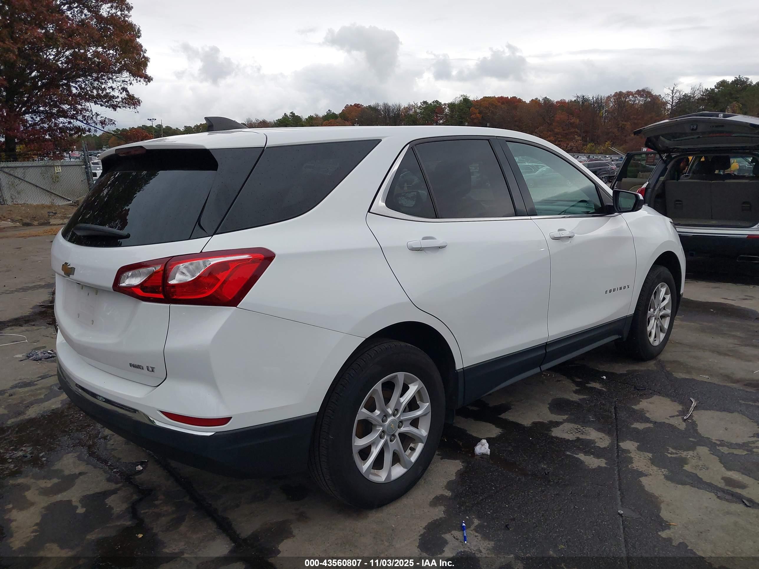 CHEVROLET EQUINOX image 4